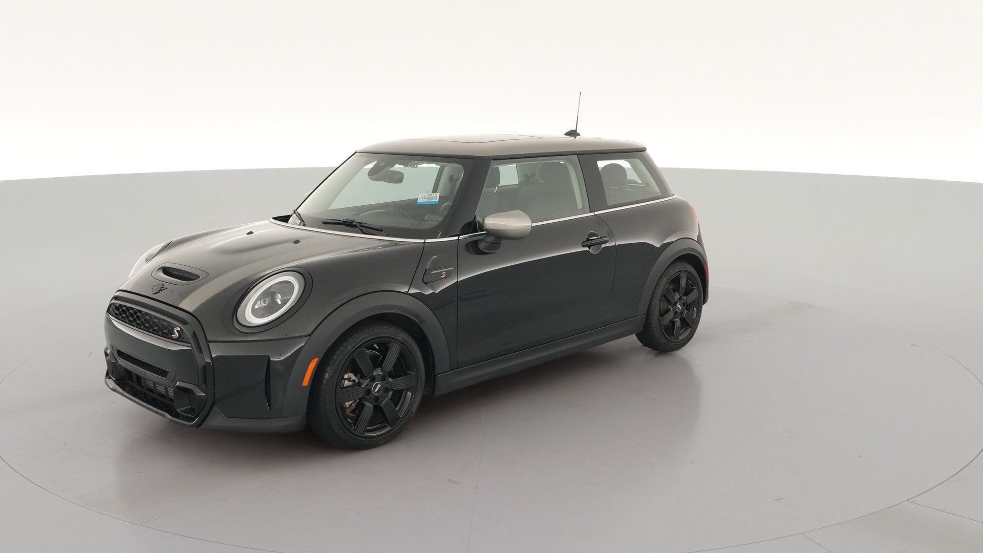 2023 MINI Hardtop 2 Door vehicle photo