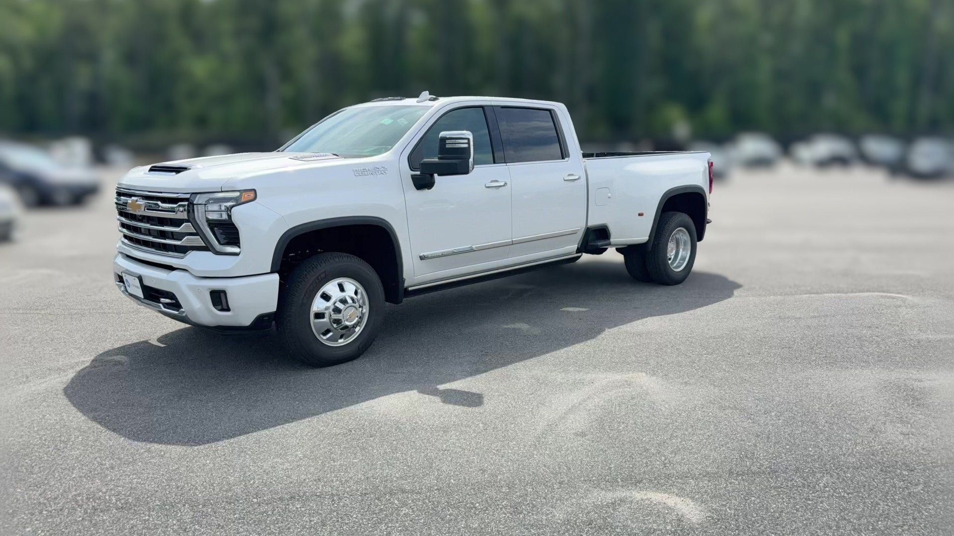 2025 Chevrolet Silverado 3500 HD Crew Cab vehicle photo