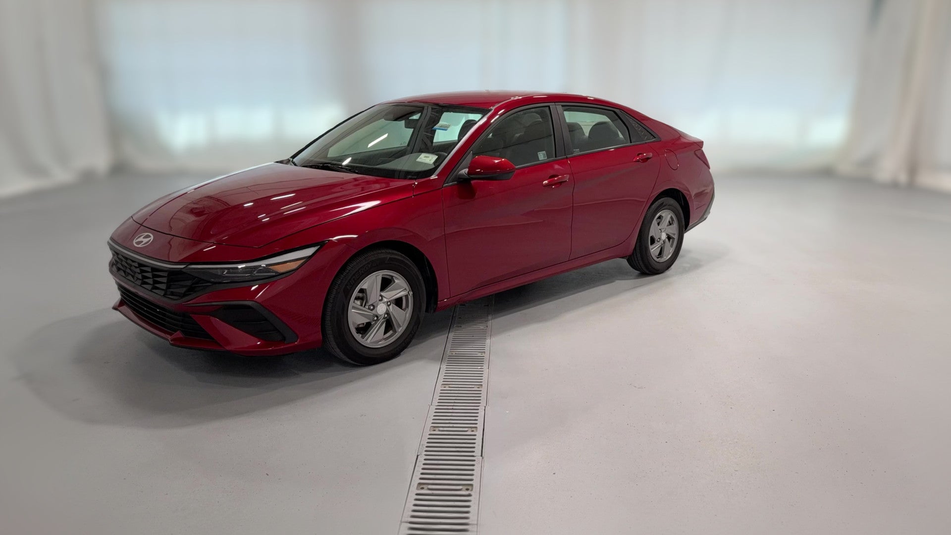 2025 Hyundai Elantra vehicle photo