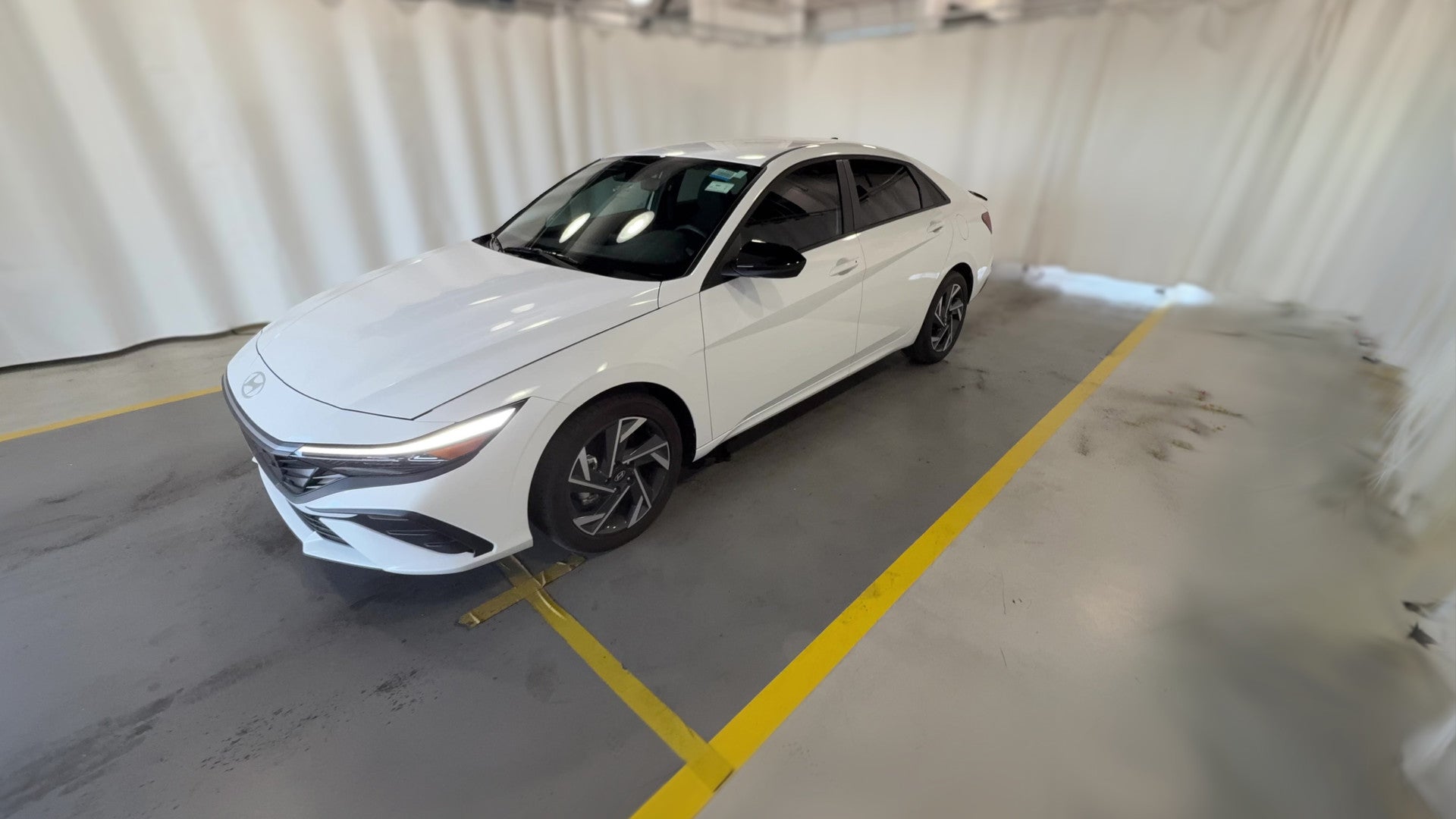 2025 Hyundai Elantra vehicle photo