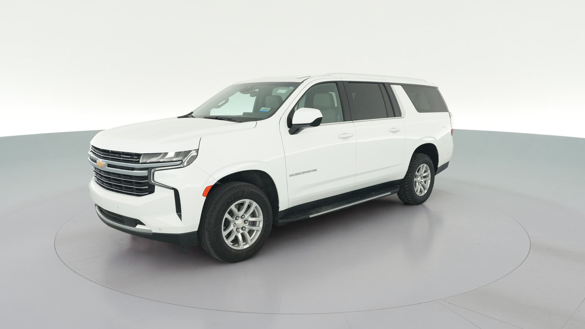 2023 Chevrolet Suburban vehicle photo
