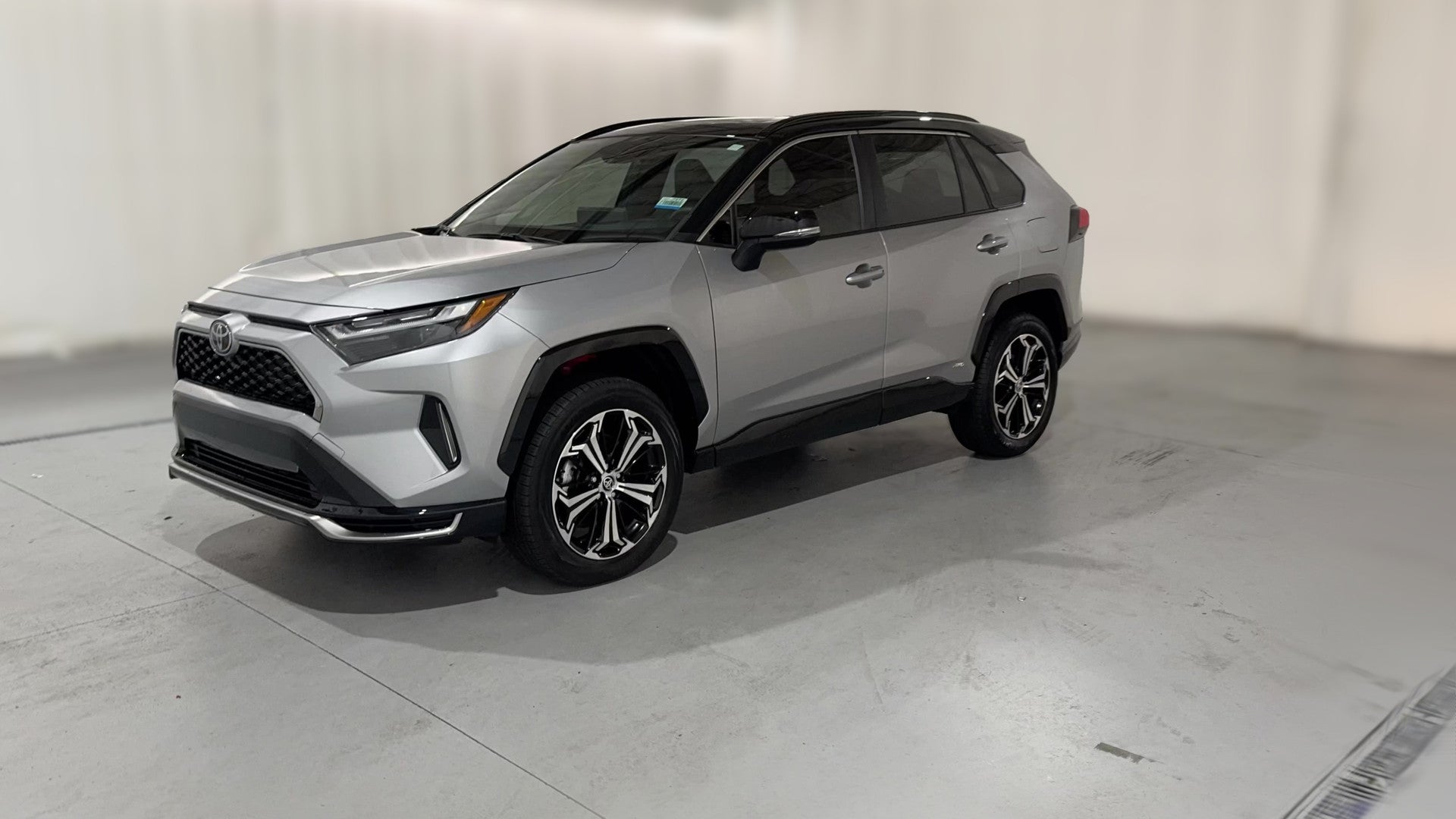 2025 Toyota RAV4 Plug-in Hybrid vehicle photo