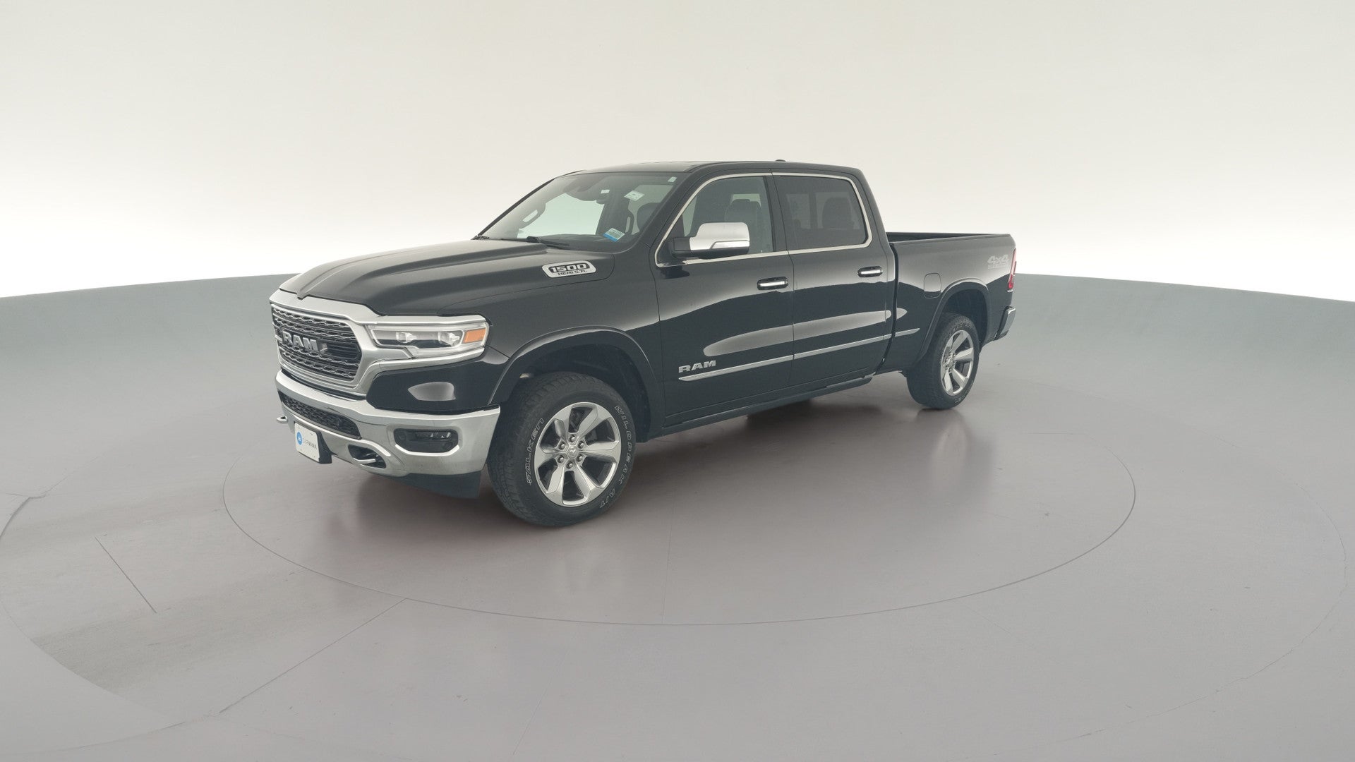 2019 Ram 1500 Crew Cab vehicle photo