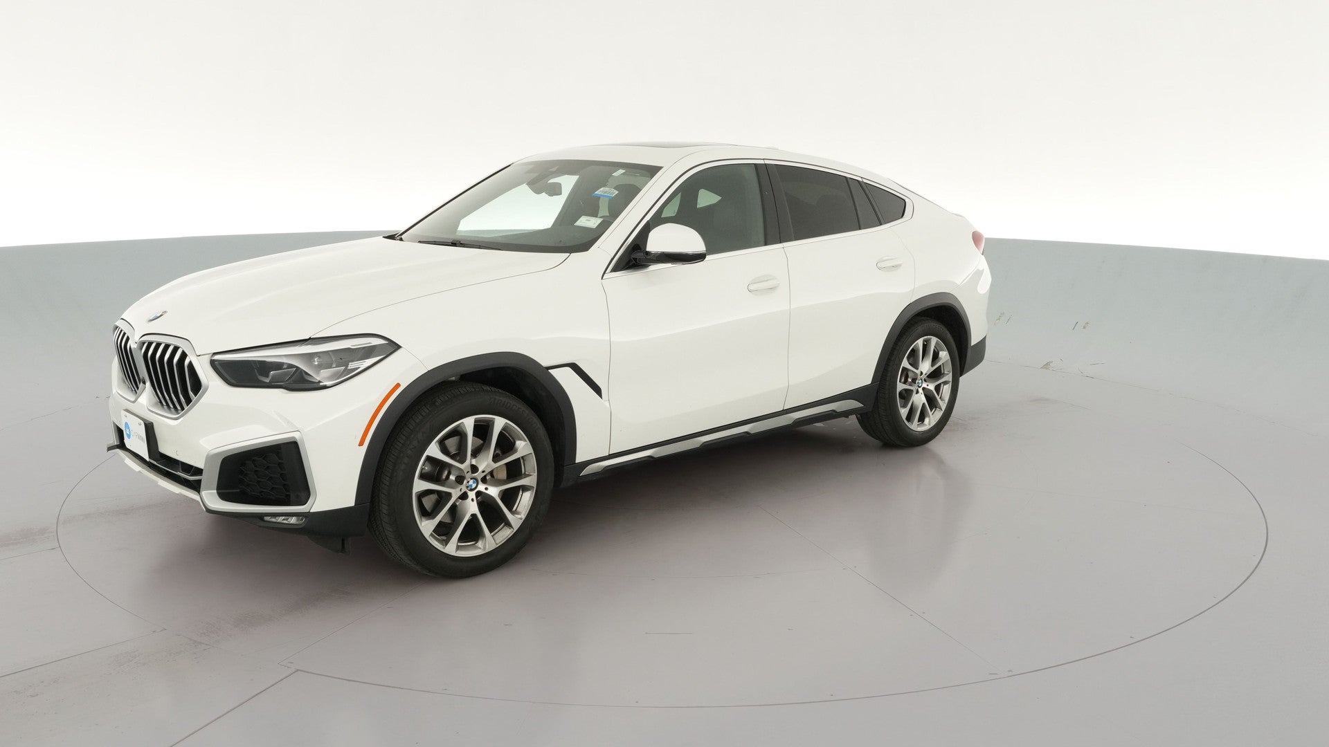 2021 BMW X6 vehicle photo