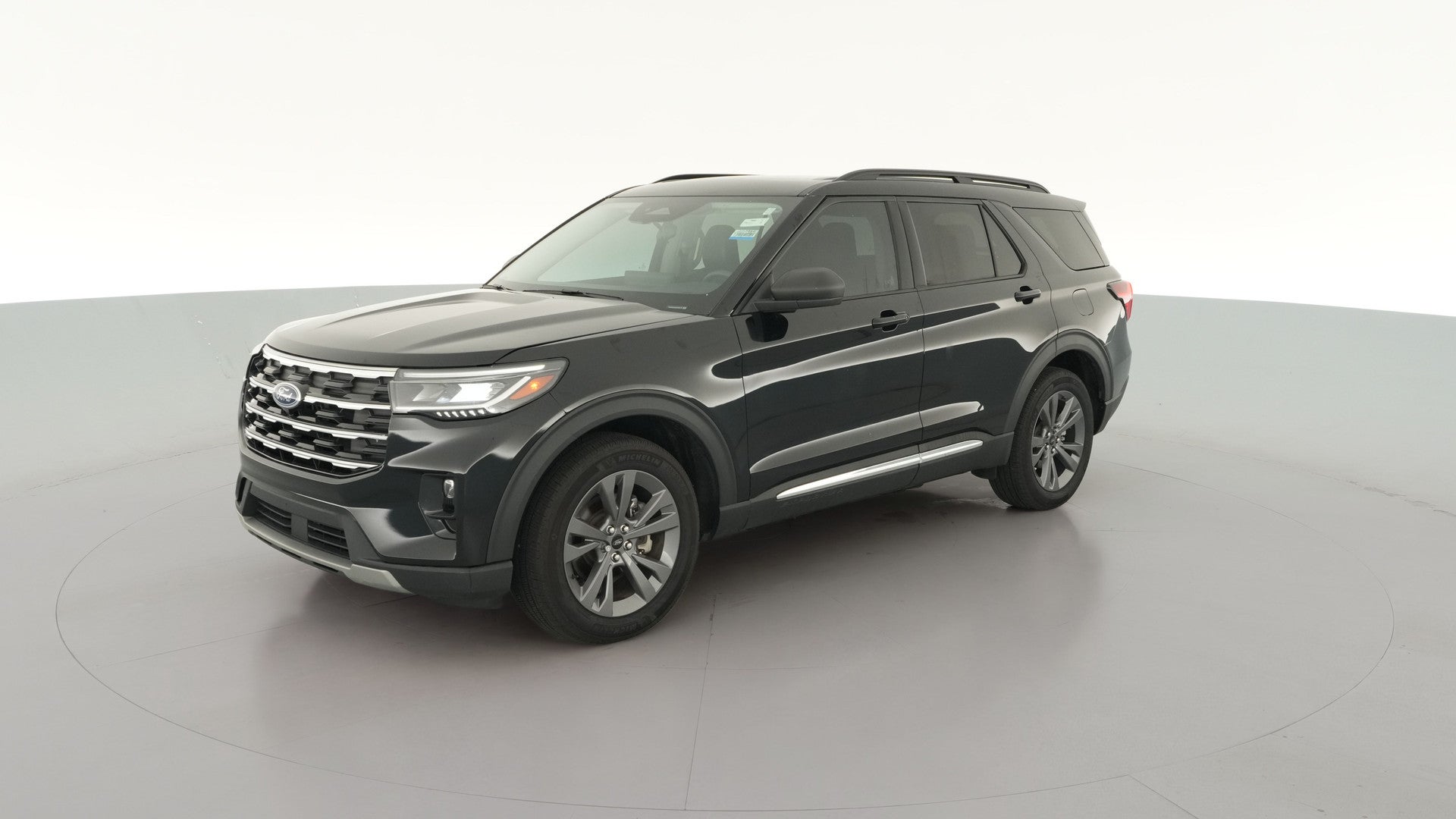 2025 Ford Explorer vehicle photo