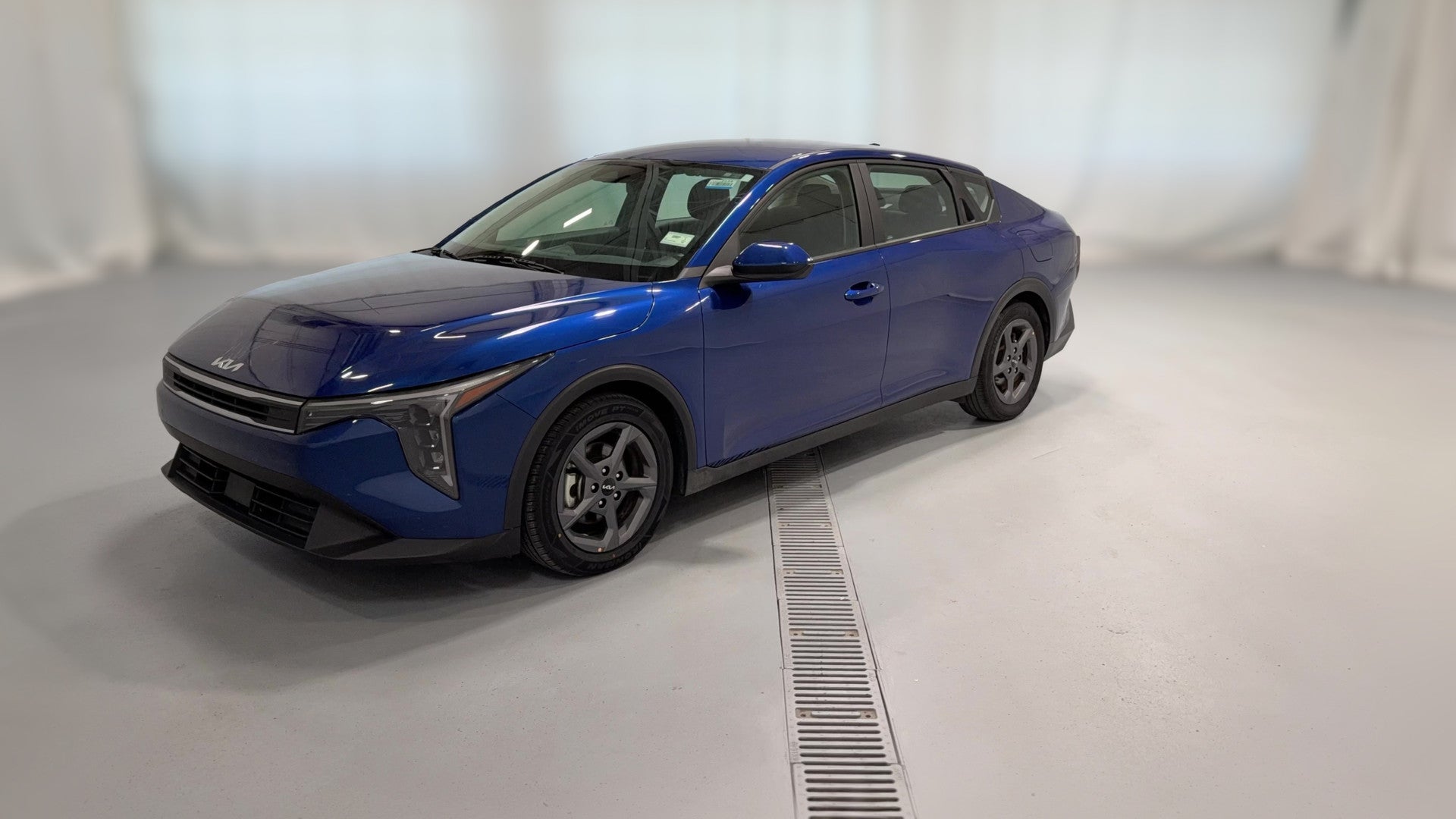2025 Kia K4 vehicle photo