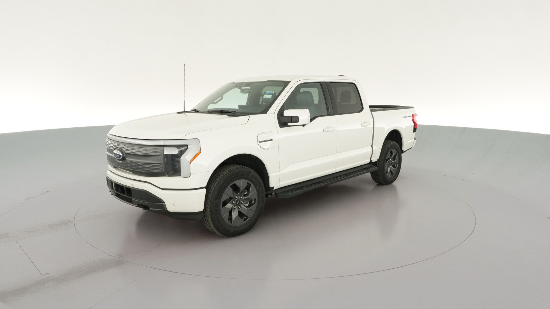 2023 Ford F150 Lightning vehicle photo