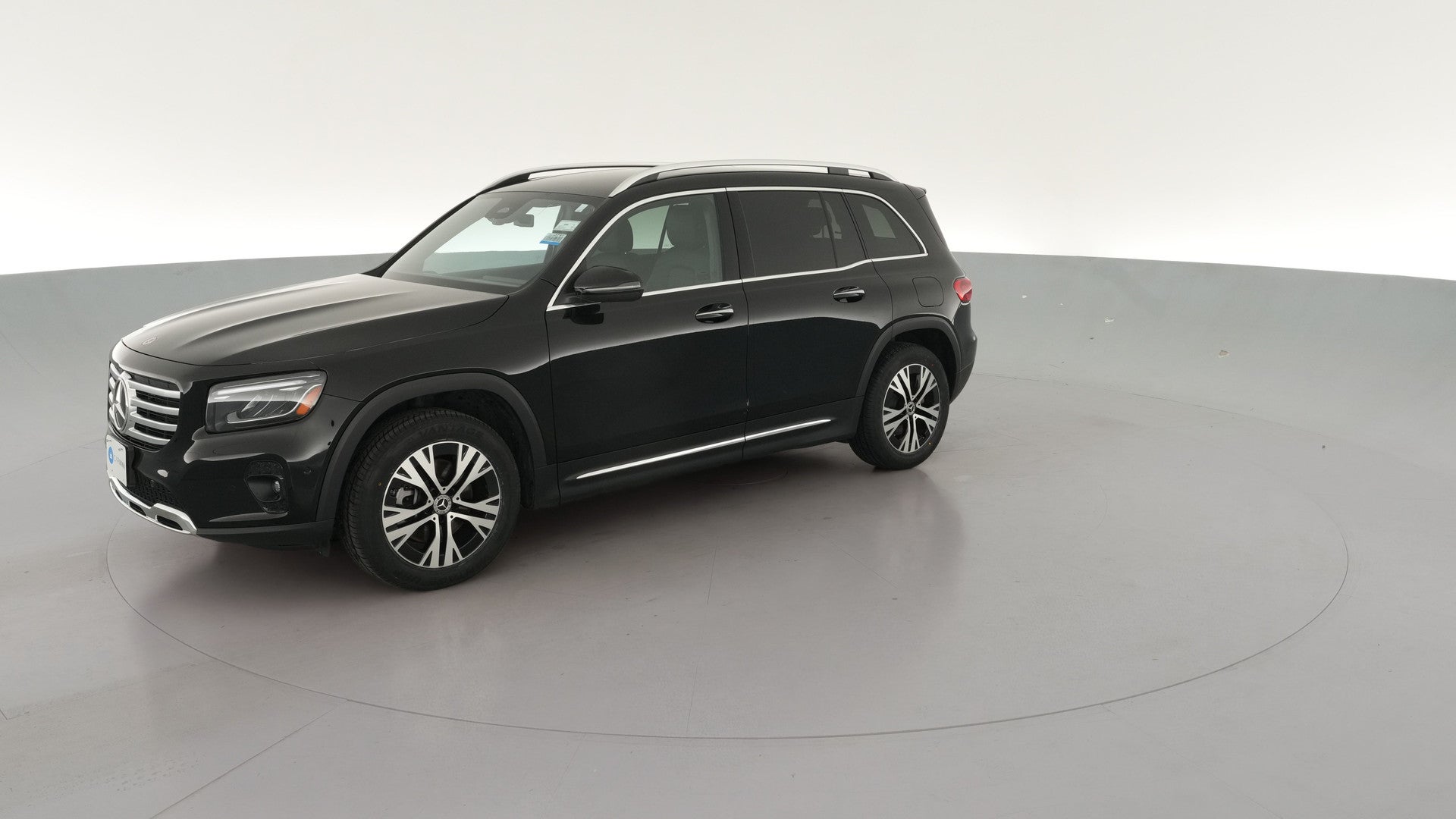 2025 Mercedes-Benz GLB vehicle photo