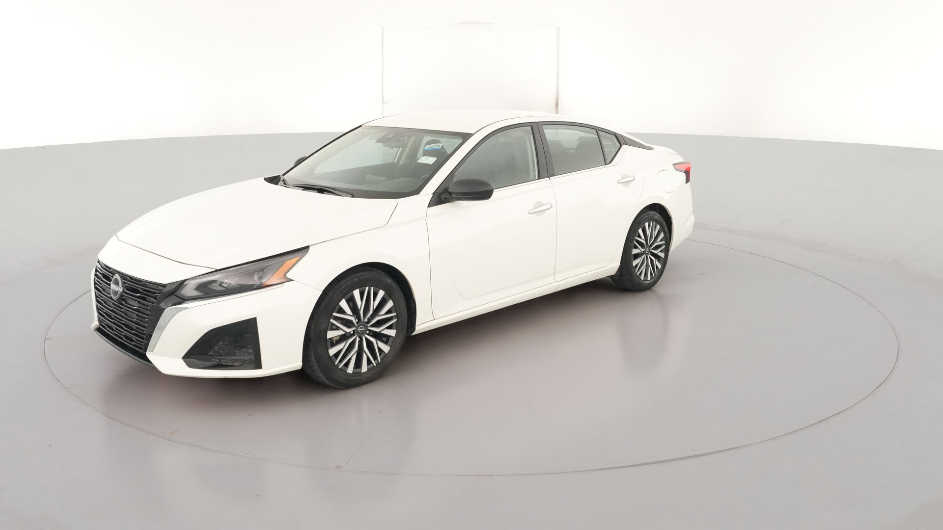 2025 Nissan Altima vehicle photo