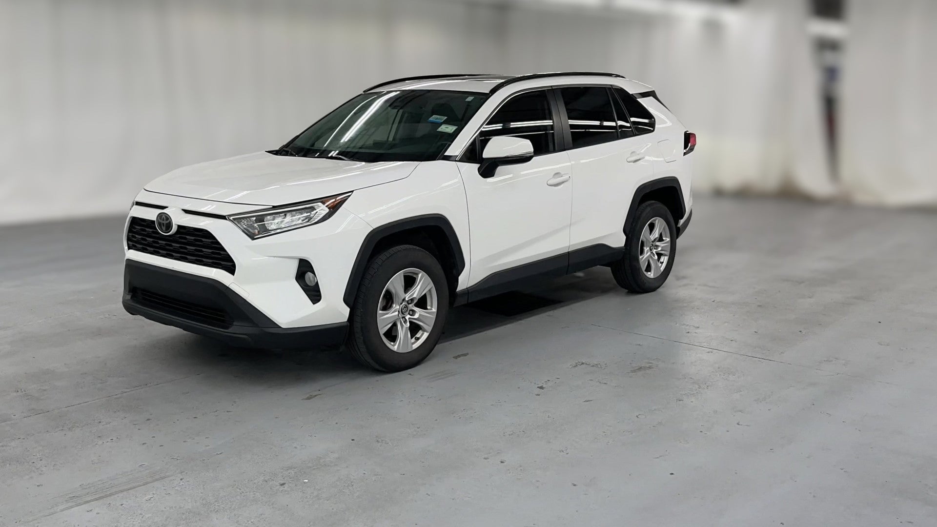2019 Toyota RAV4 vehicle photo