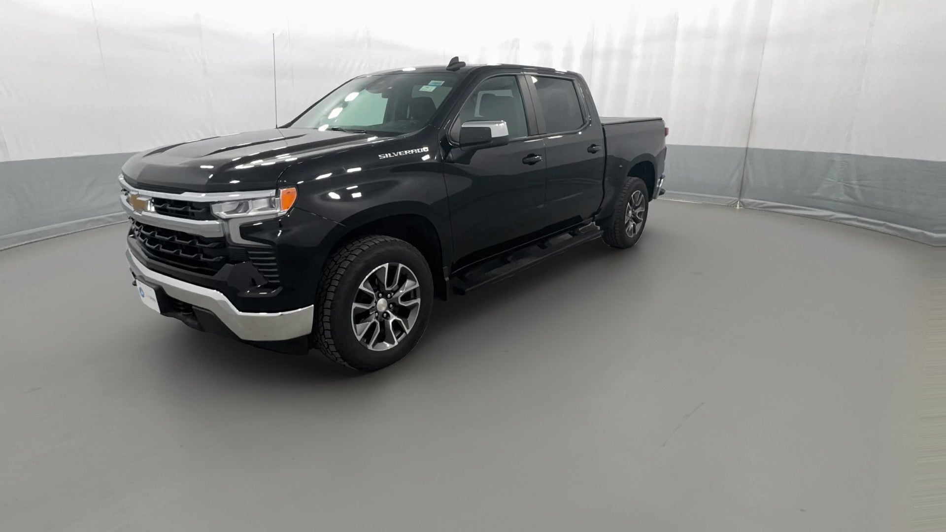 2023 Chevrolet Silverado 1500 Crew Cab vehicle photo
