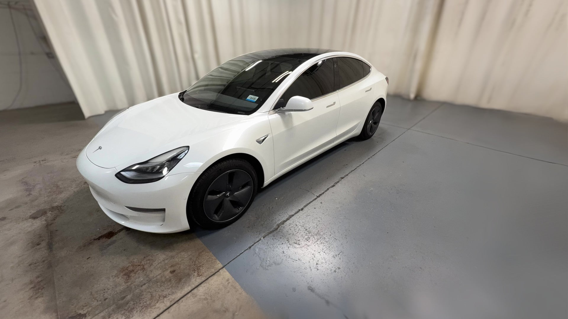 2020 Tesla Model 3 vehicle photo