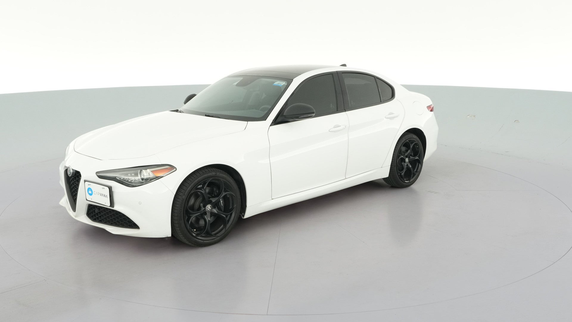 2018 Alfa Romeo Giulia vehicle photo