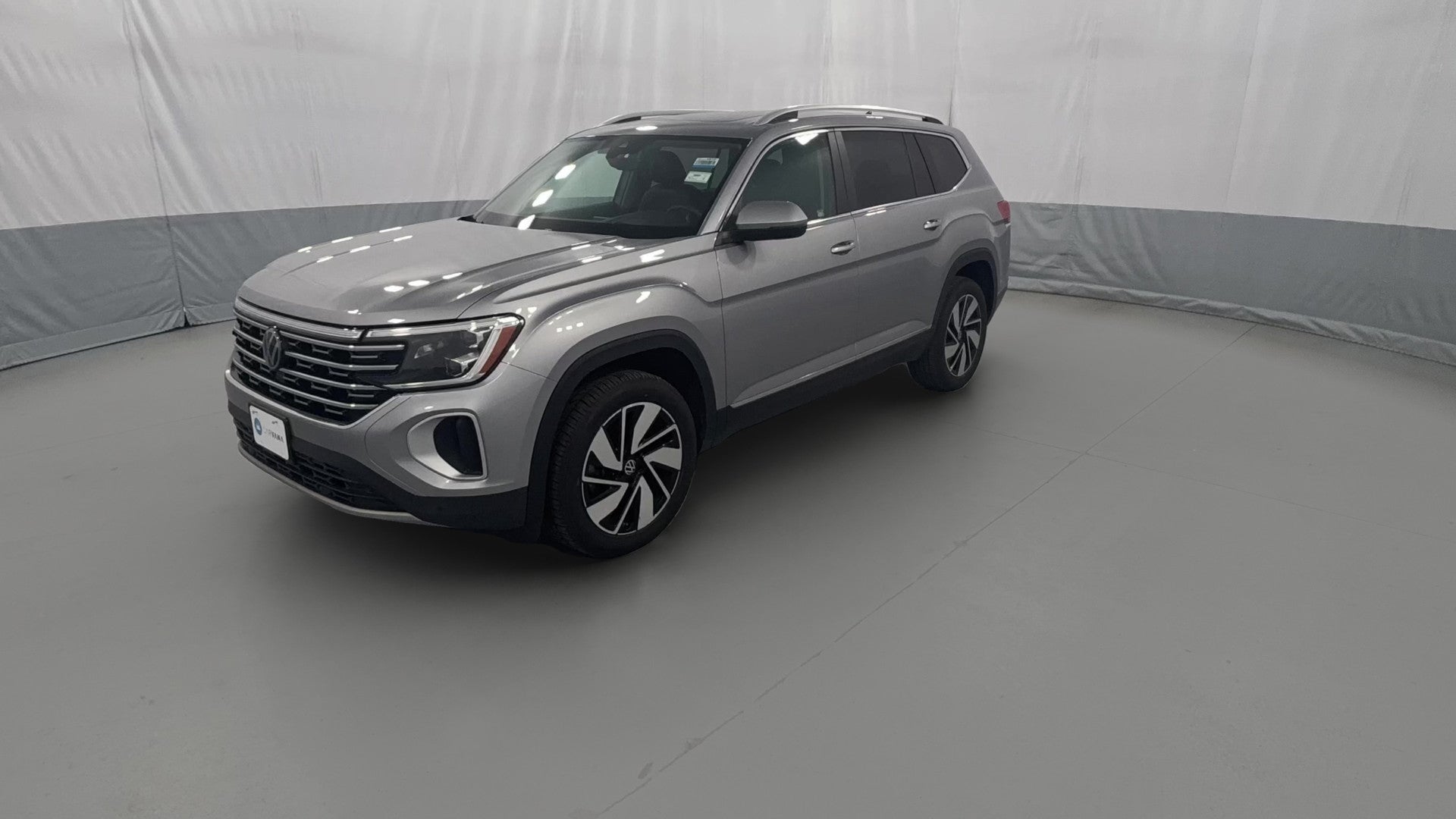 2024 Volkswagen Atlas vehicle photo