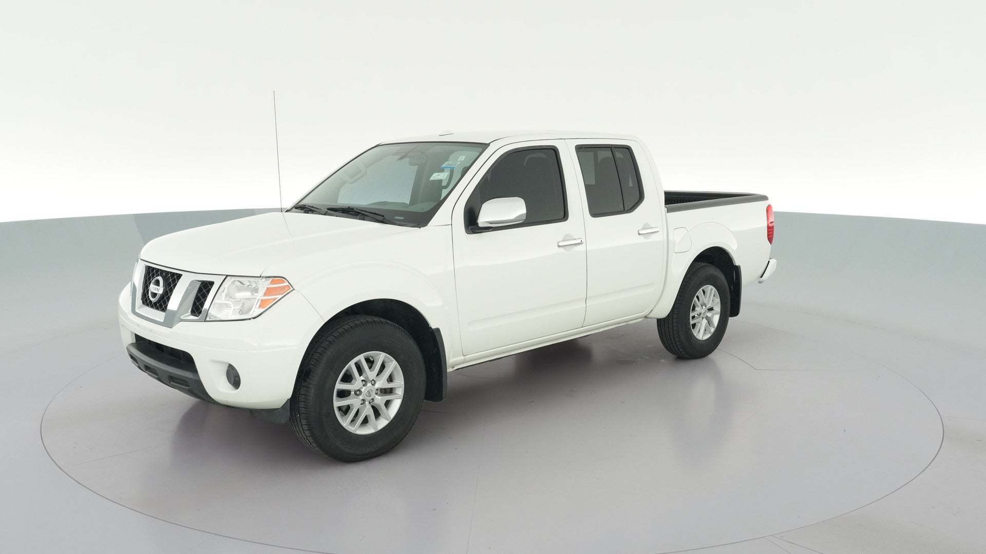 2017 Nissan Frontier Crew Cab vehicle photo