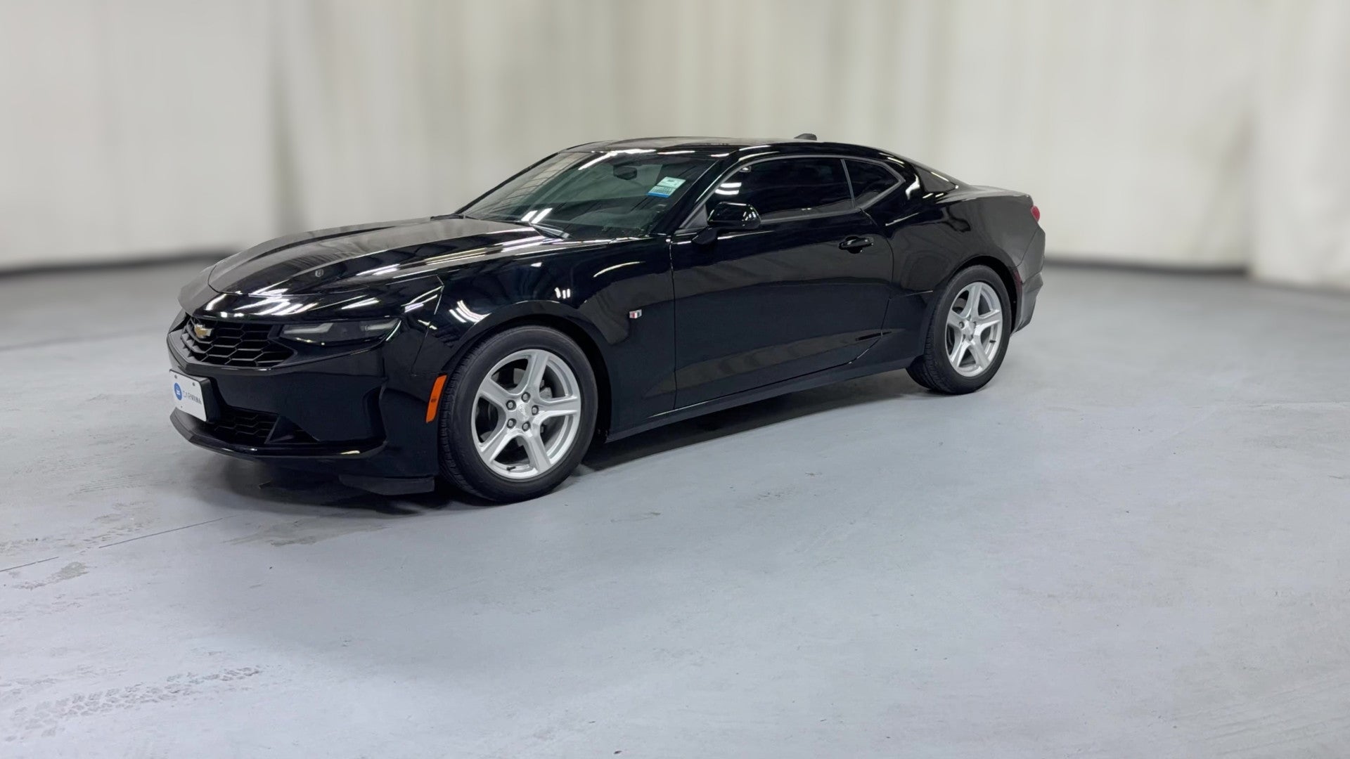 2021 Chevrolet Camaro vehicle photo