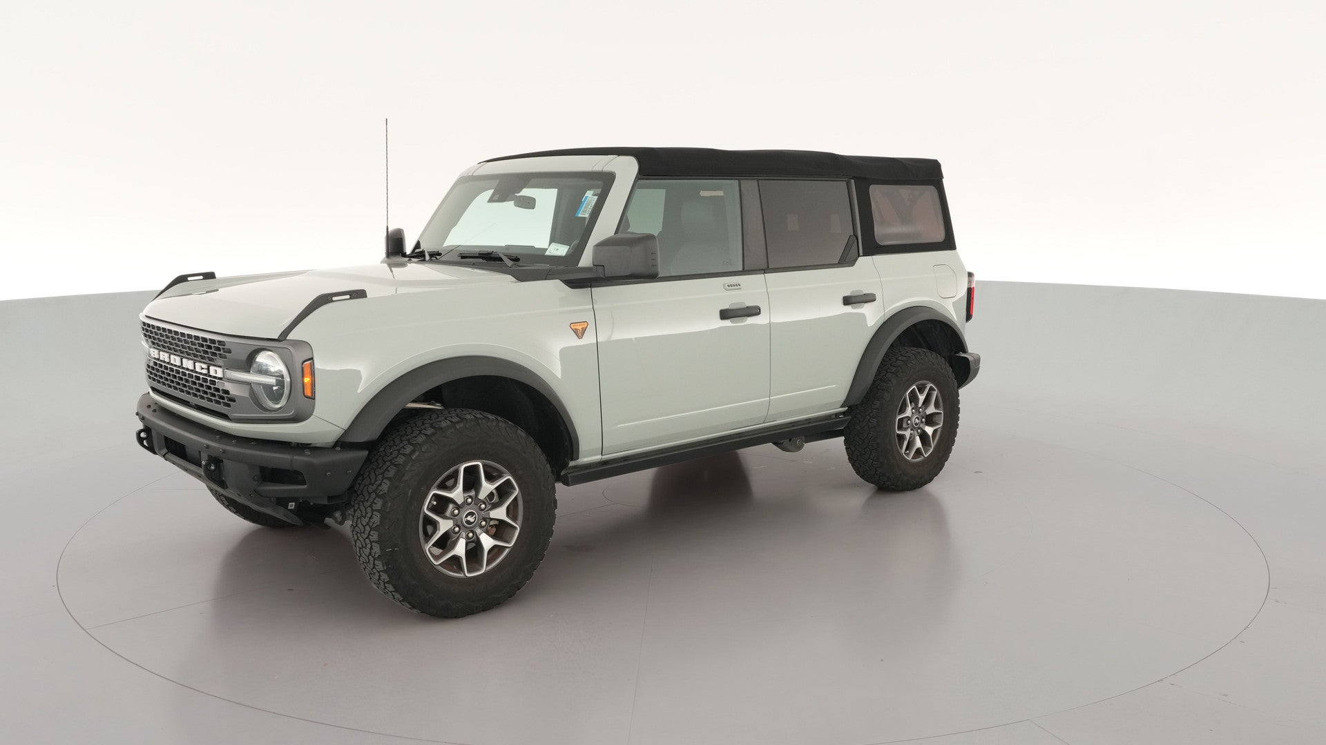 2022 Ford Bronco vehicle photo