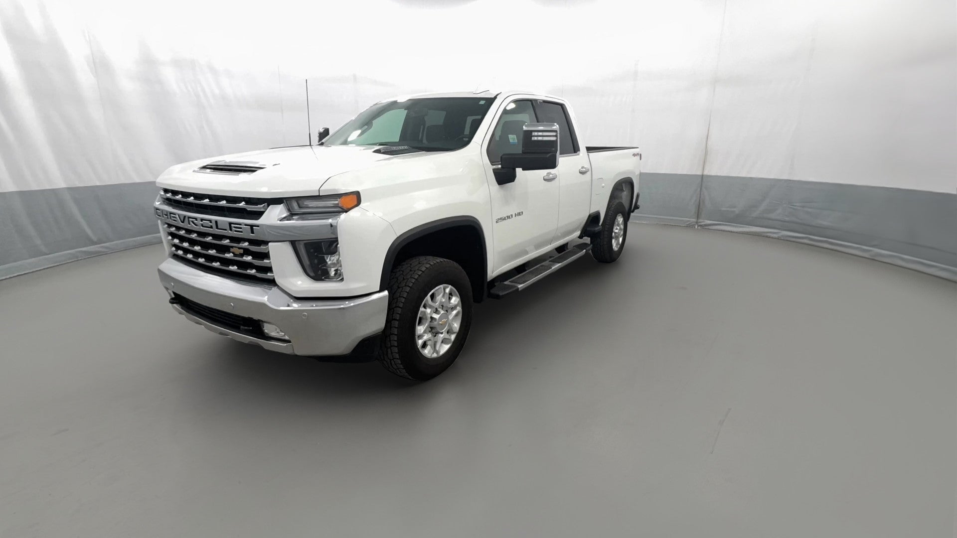 2022 Chevrolet Silverado 2500 HD Double Cab vehicle photo