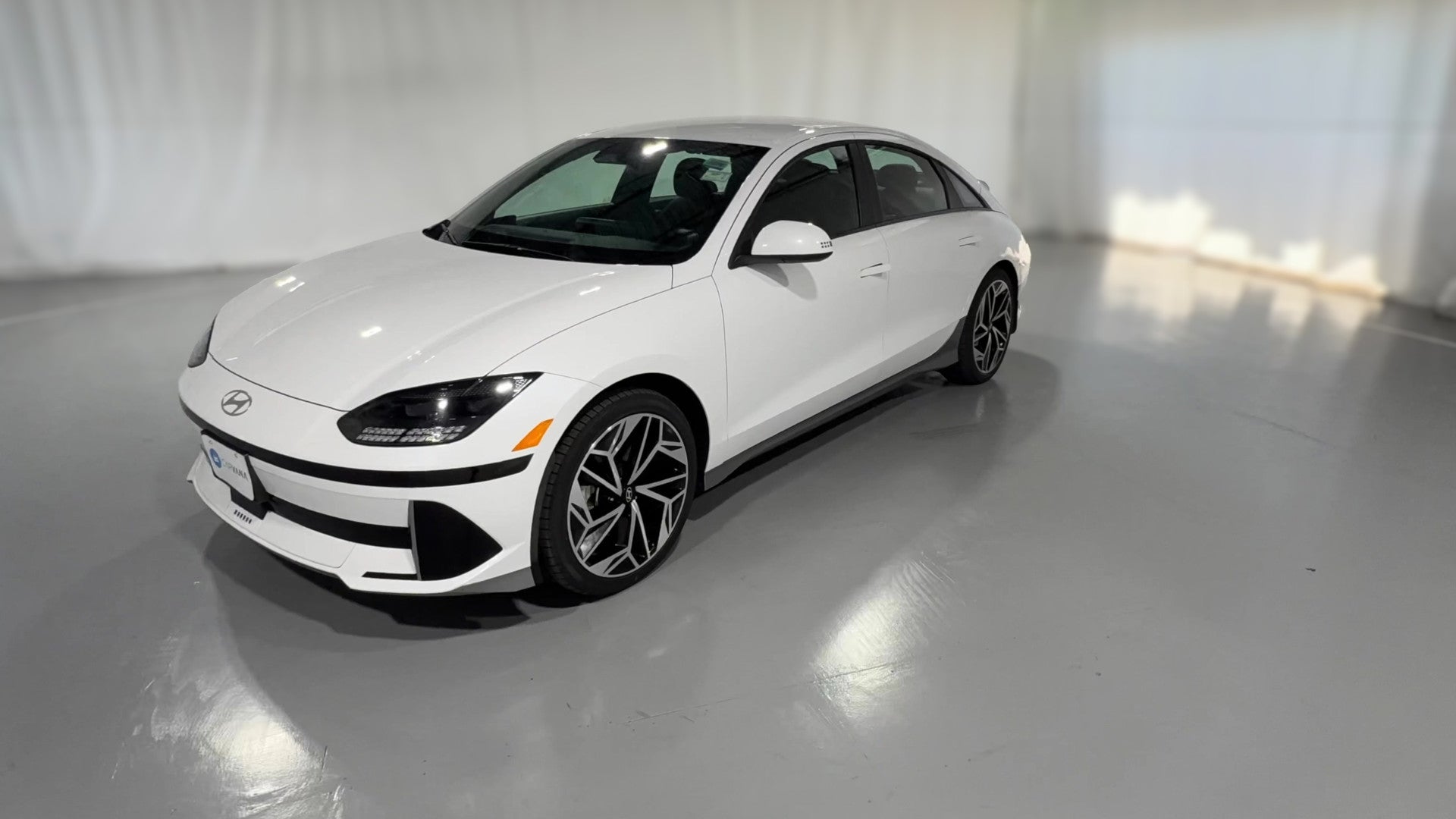 2024 Hyundai IONIQ 6 vehicle photo