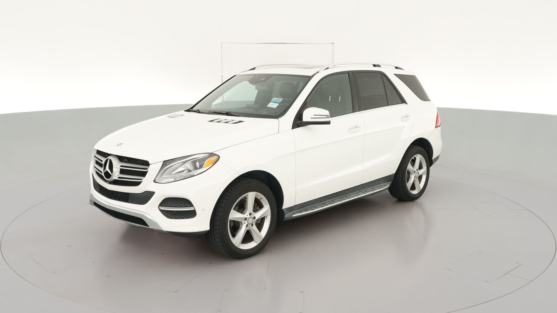 2017 Mercedes-Benz GLE vehicle photo
