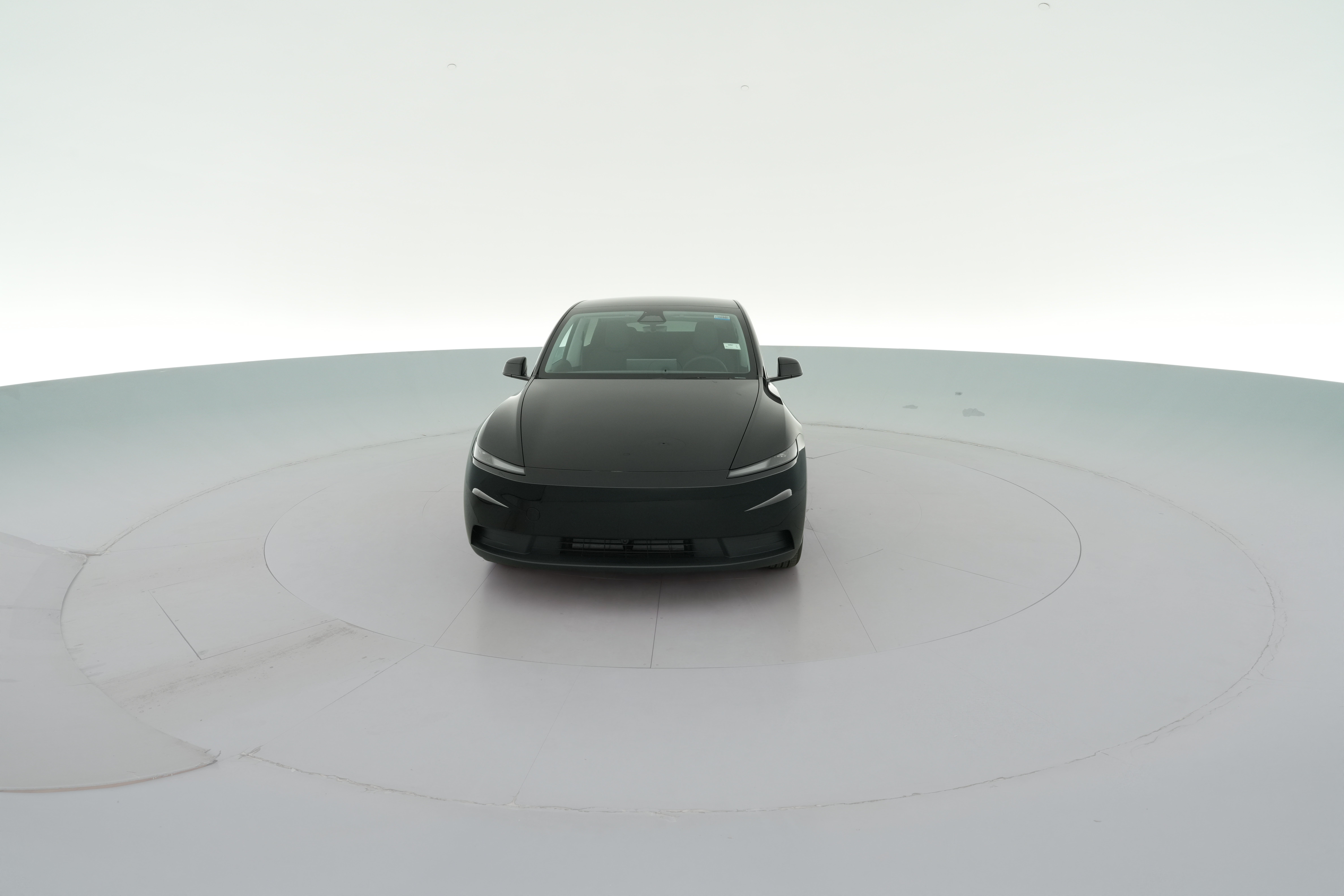 2026 Tesla Model Y Standard - Photo 23
