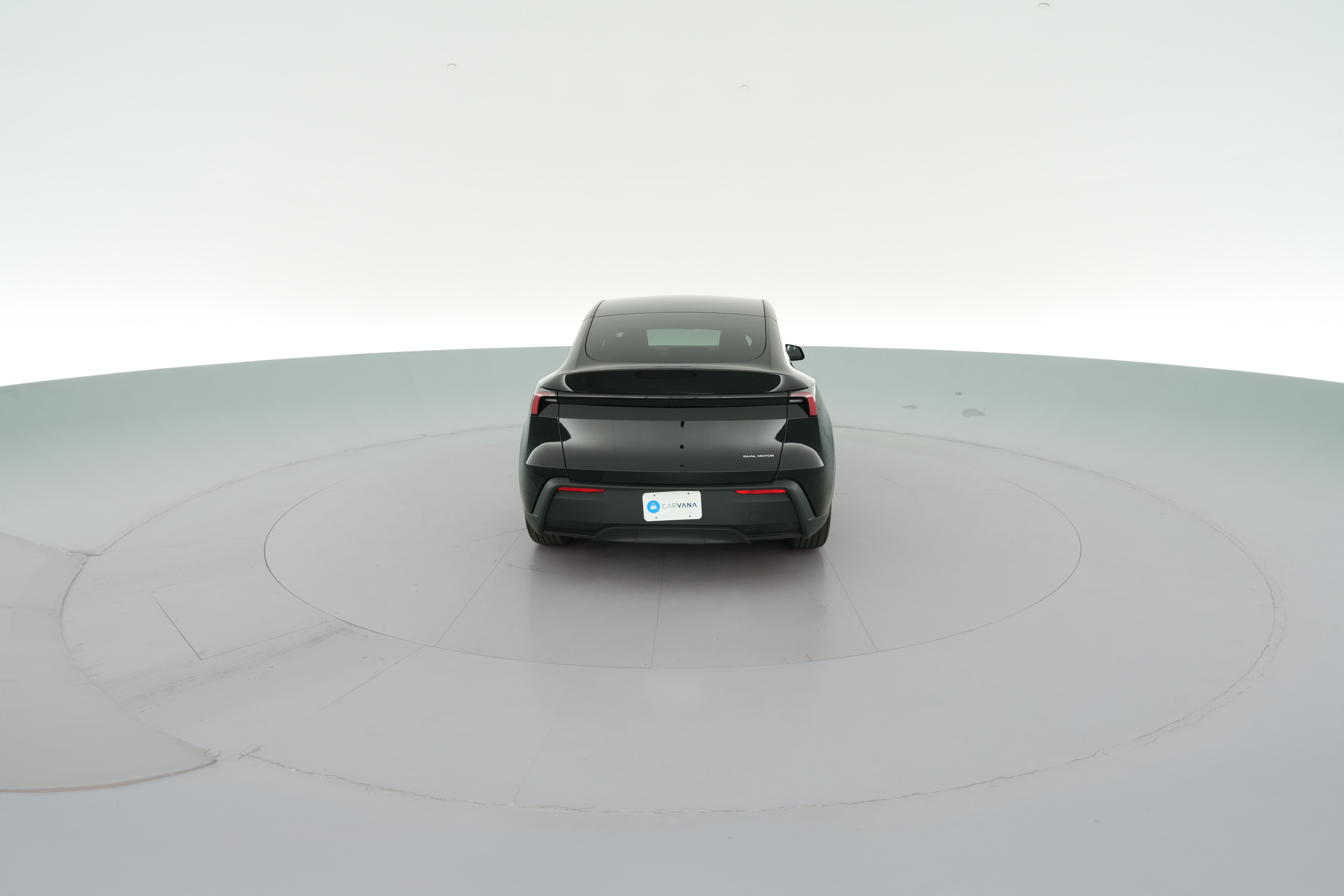 2026 Tesla Model Y Standard - Photo 31