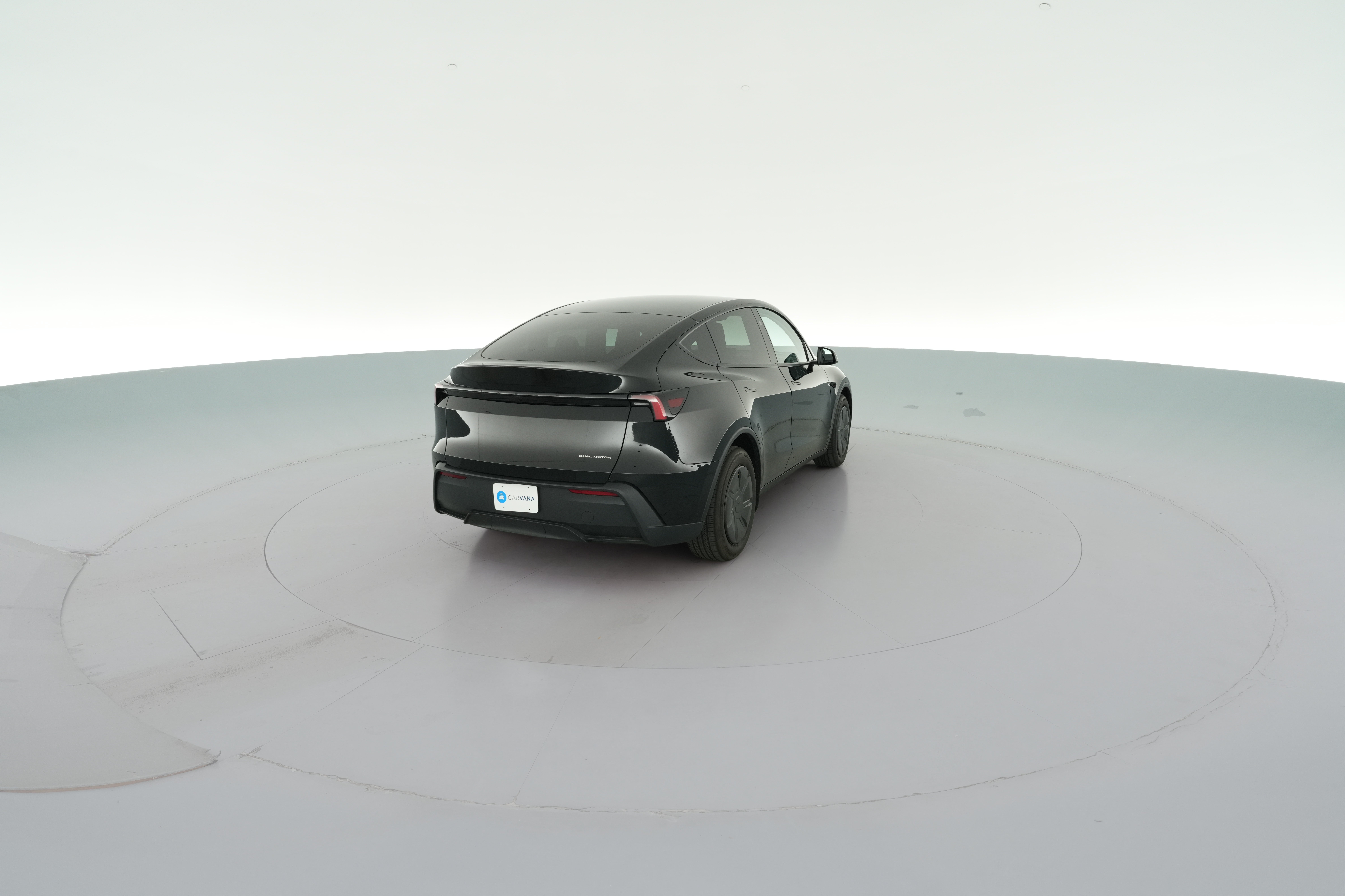 2026 Tesla Model Y Standard - Photo 32