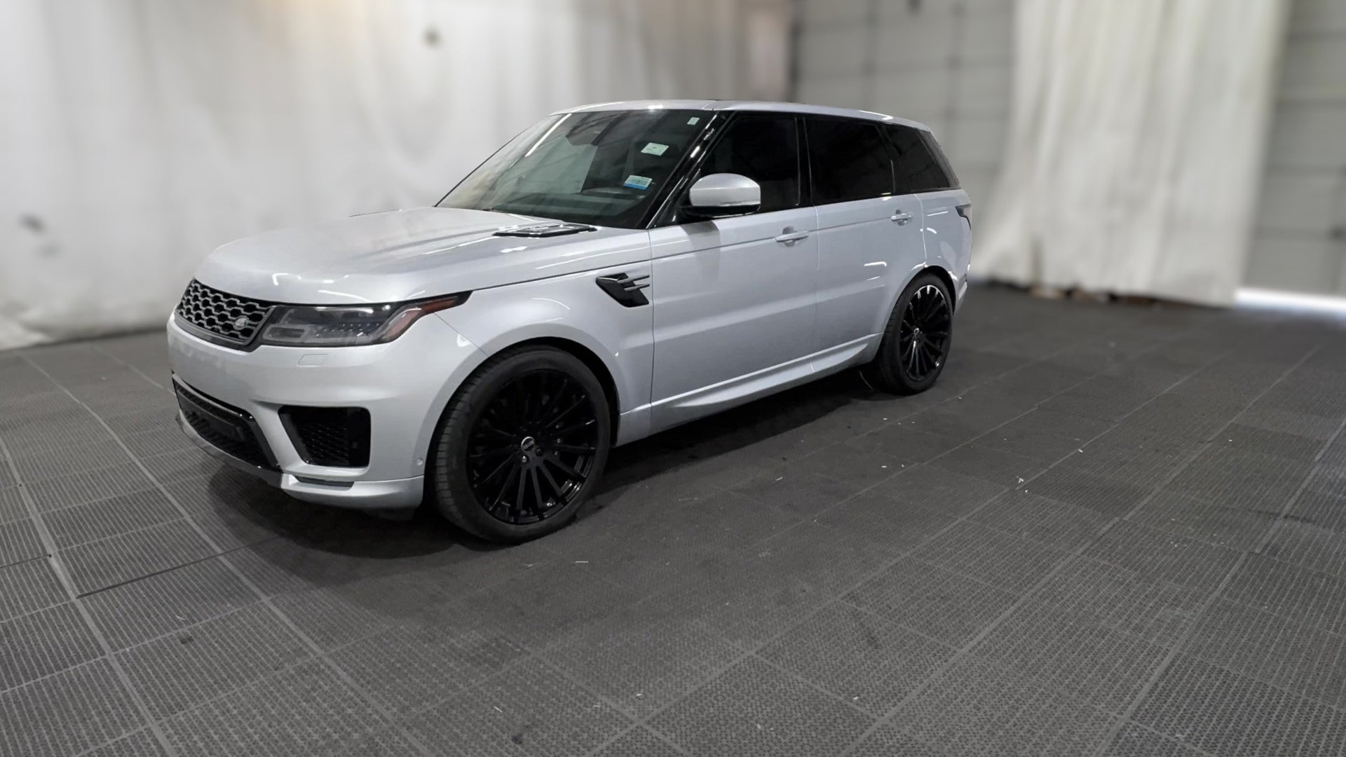 2019 Land Rover Range Rover Sport vehicle photo