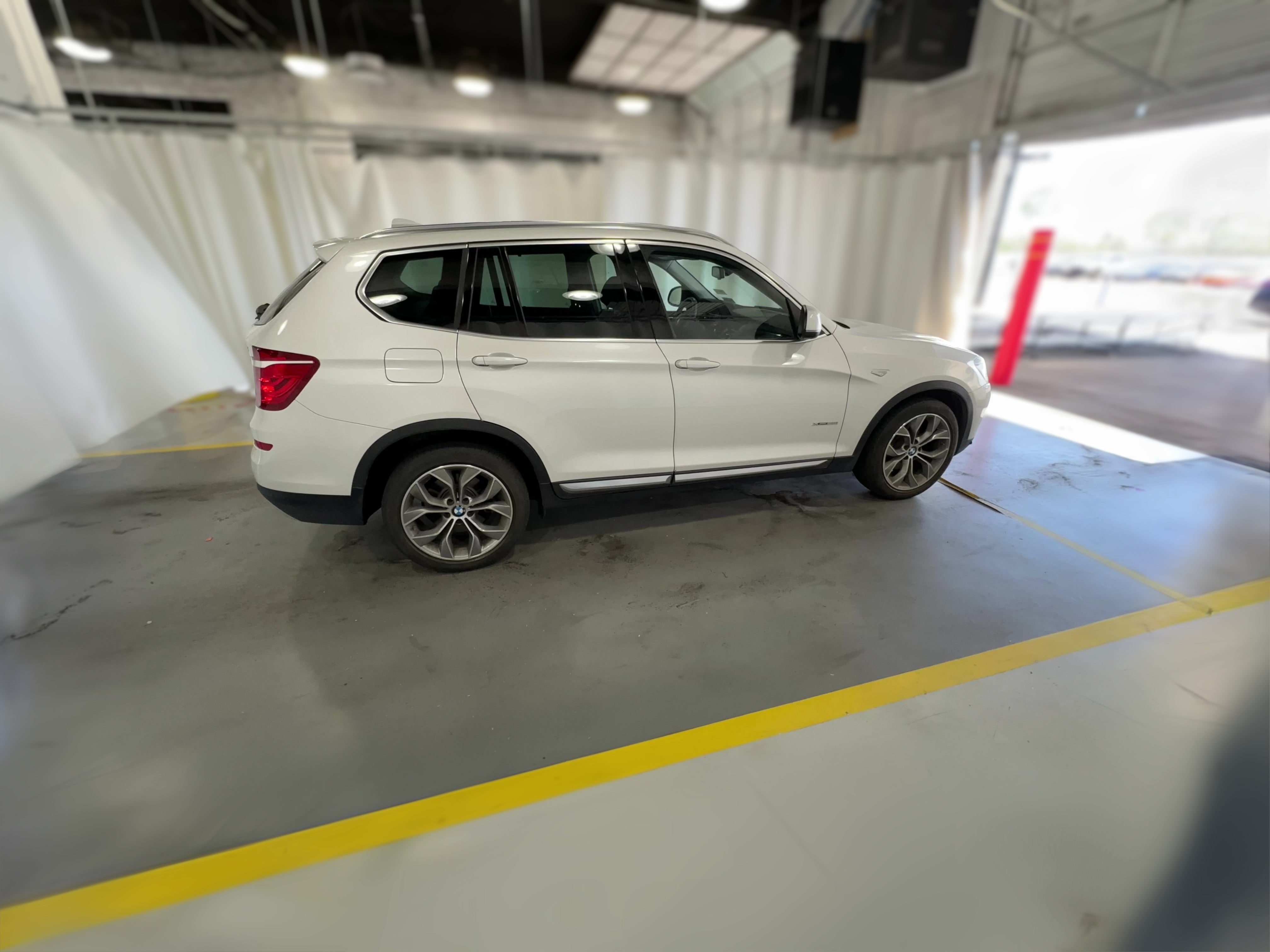 2016 BMW X3 xDrive28i - Photo 33