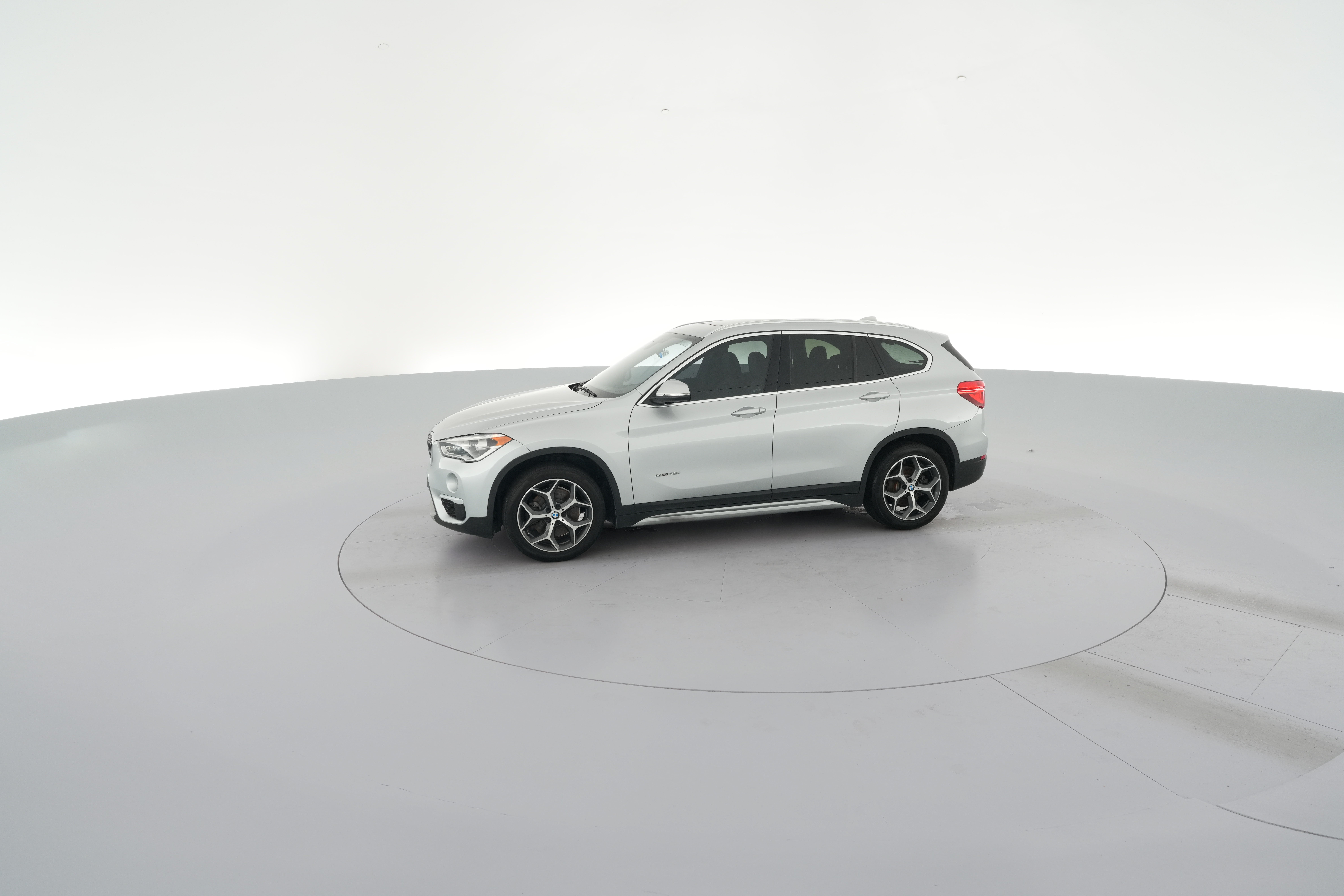 2017 BMW X1 28i - Photo 27