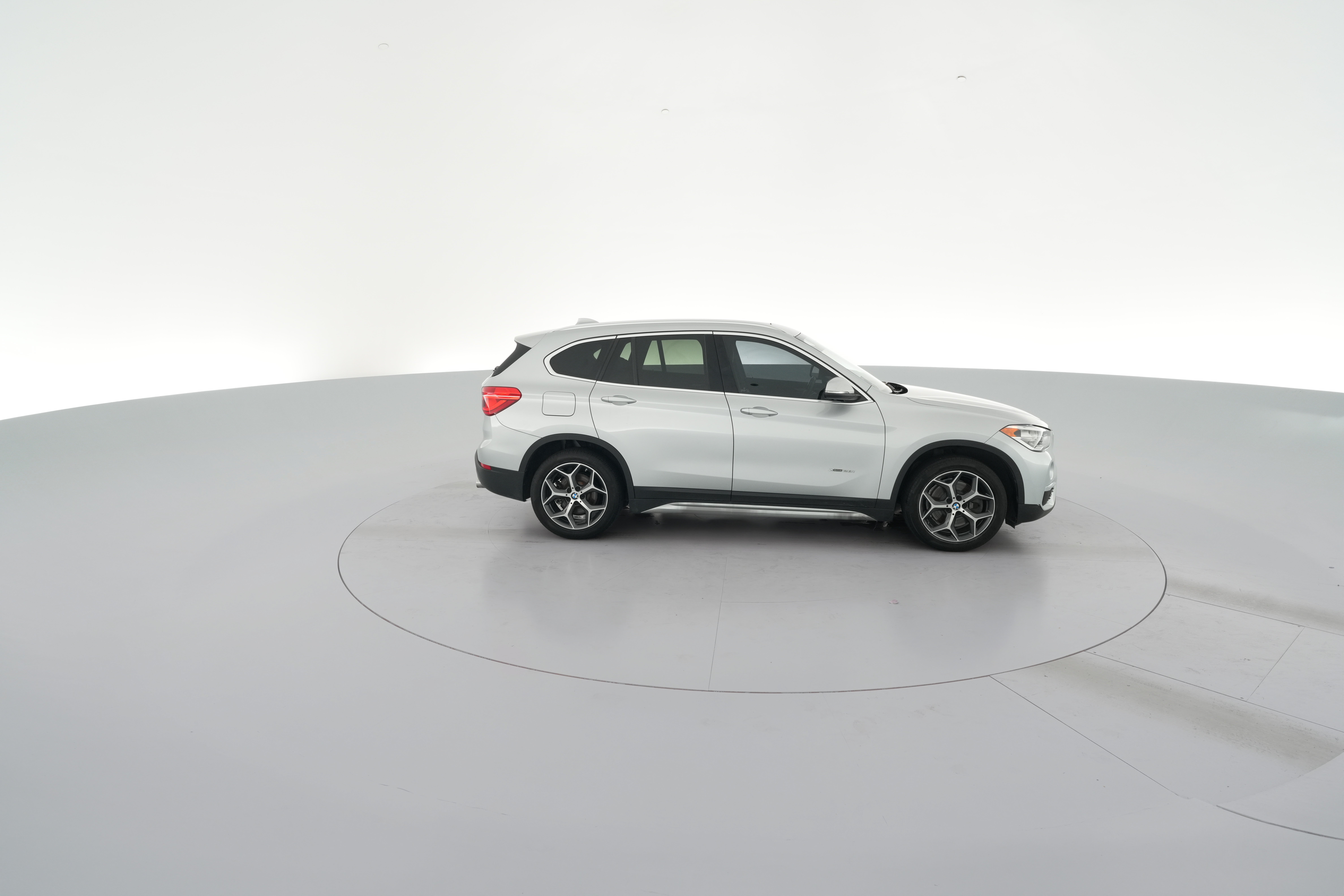 2017 BMW X1 28i - Photo 36