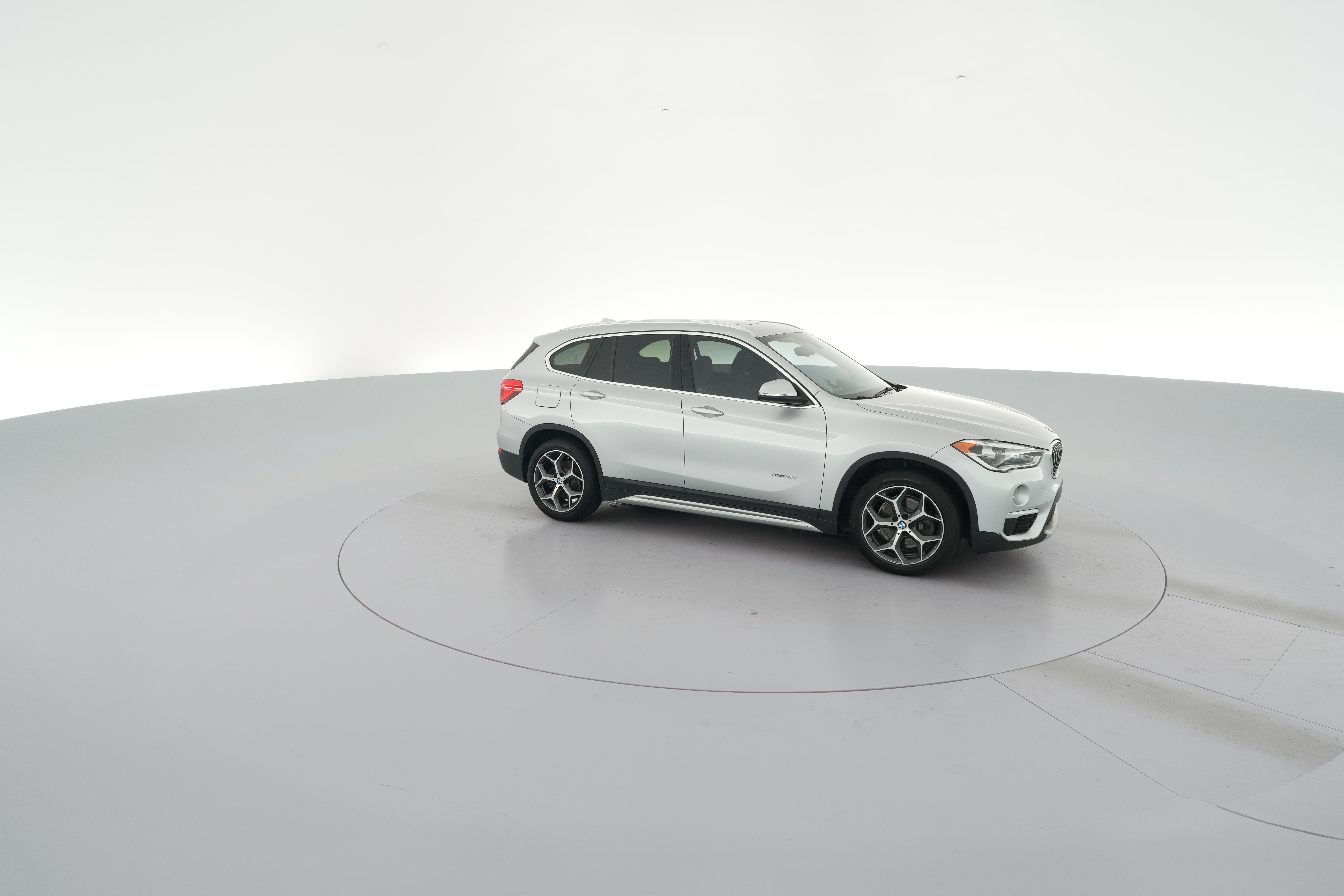 2017 BMW X1 28i - Photo 37
