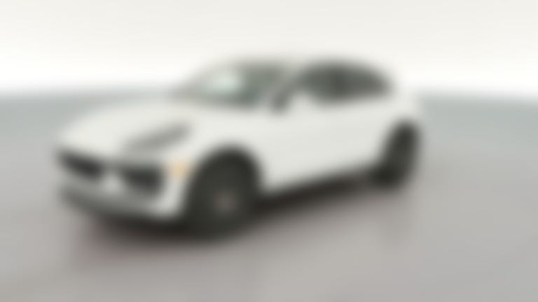 2025 Porsche Macan vehicle photo