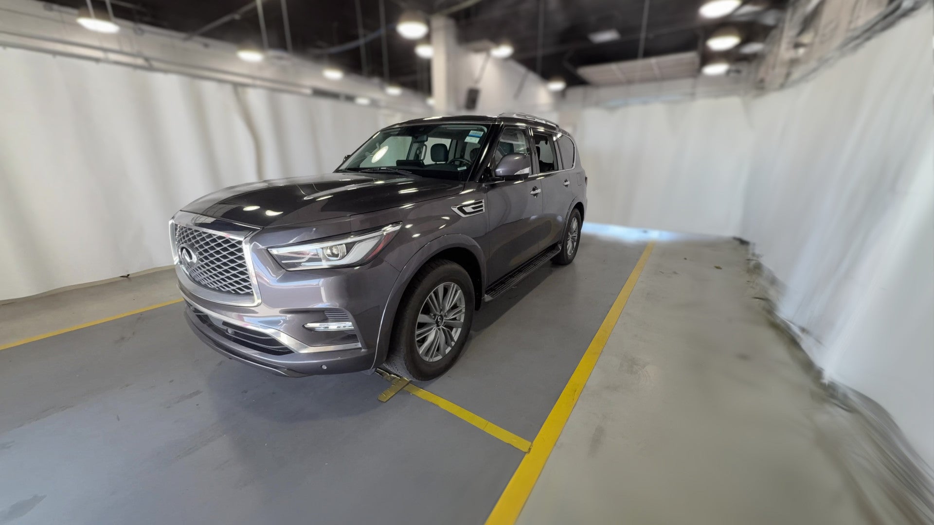 2024 INFINITI QX80 vehicle photo