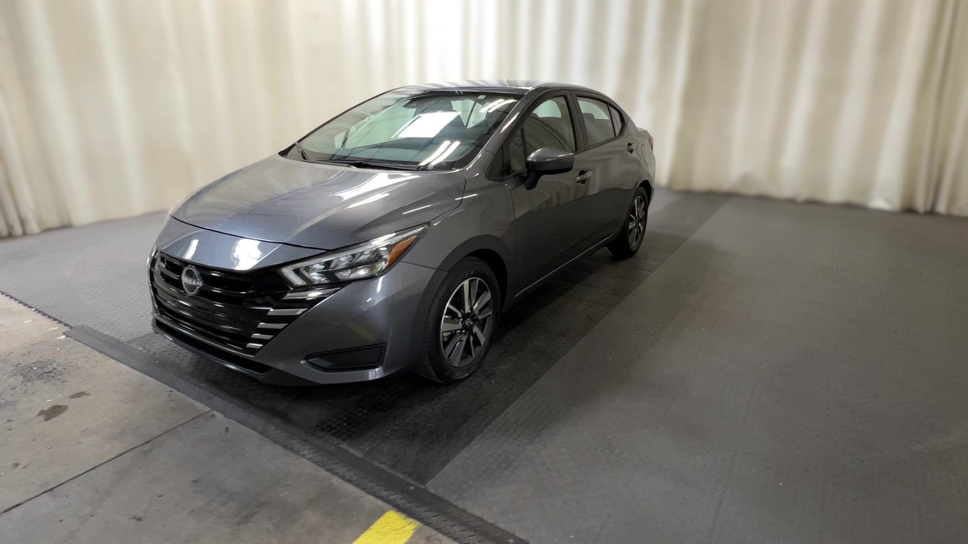2025 Nissan Versa vehicle photo