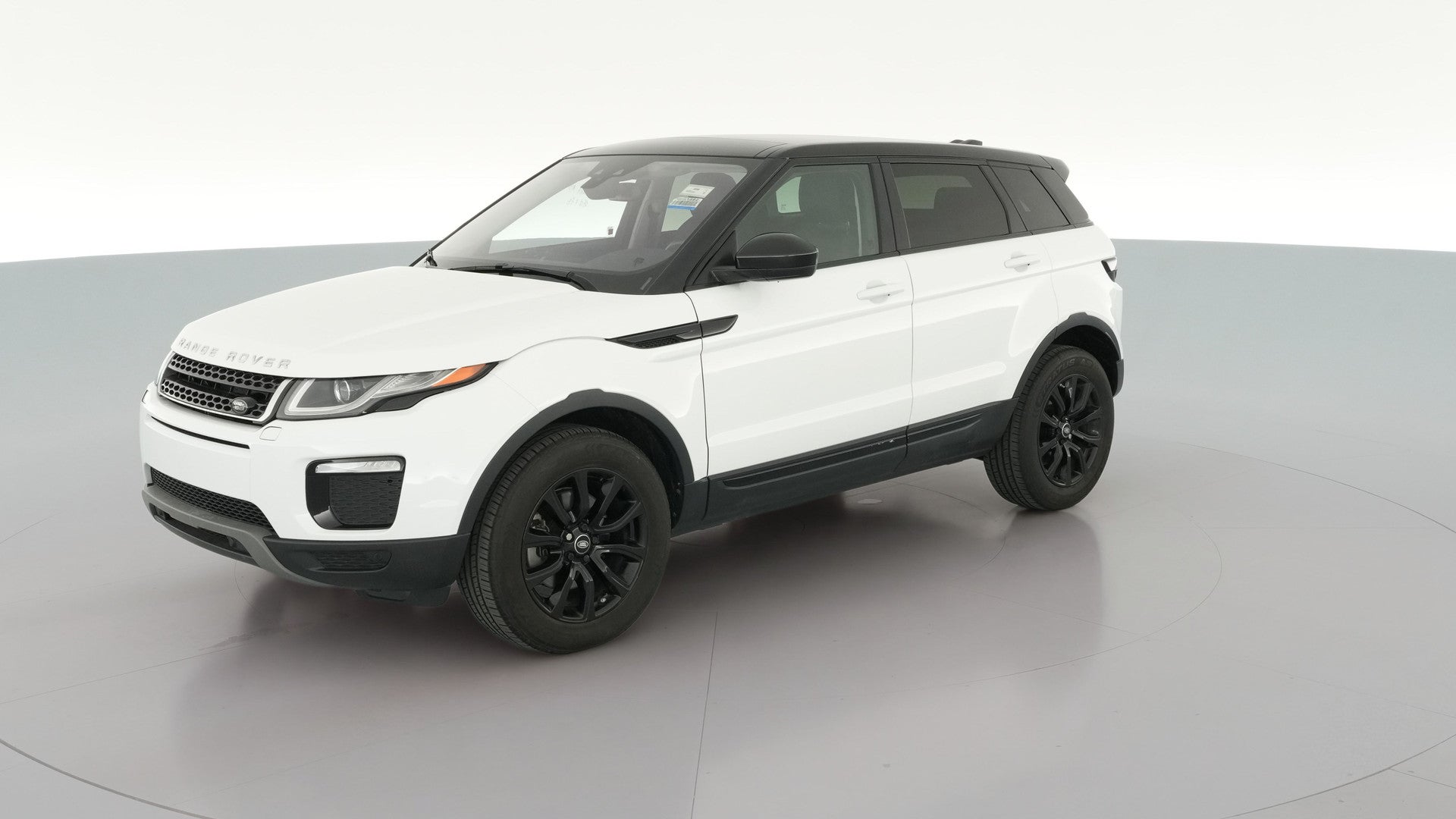 2019 Land Rover Range Rover Evoque vehicle photo