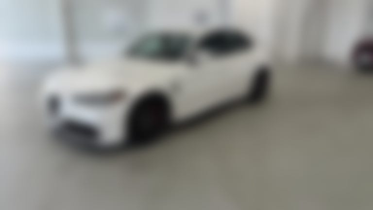 2018 Alfa Romeo Giulia vehicle photo