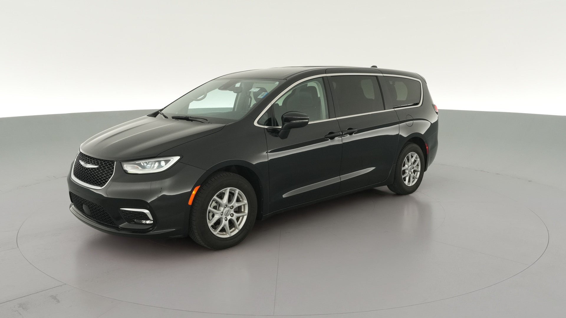 2023 Chrysler Pacifica vehicle photo