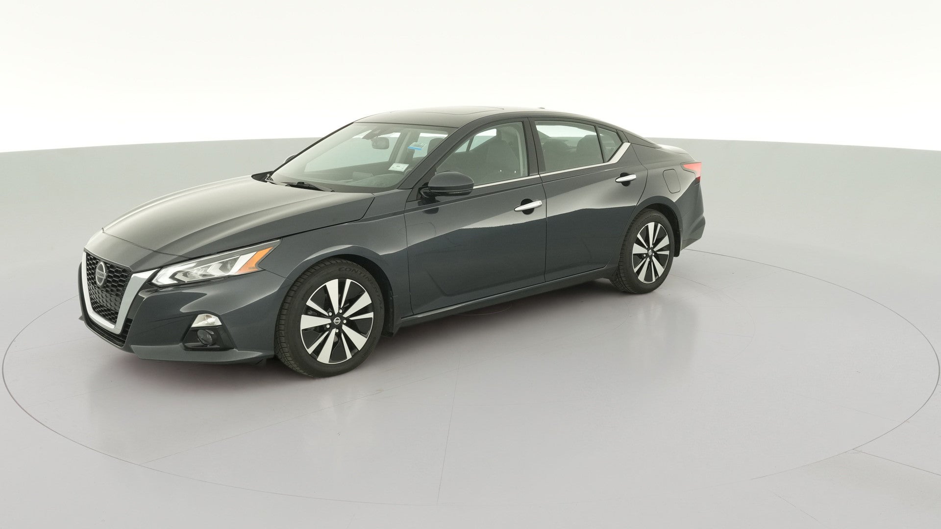 2019 Nissan Altima vehicle photo