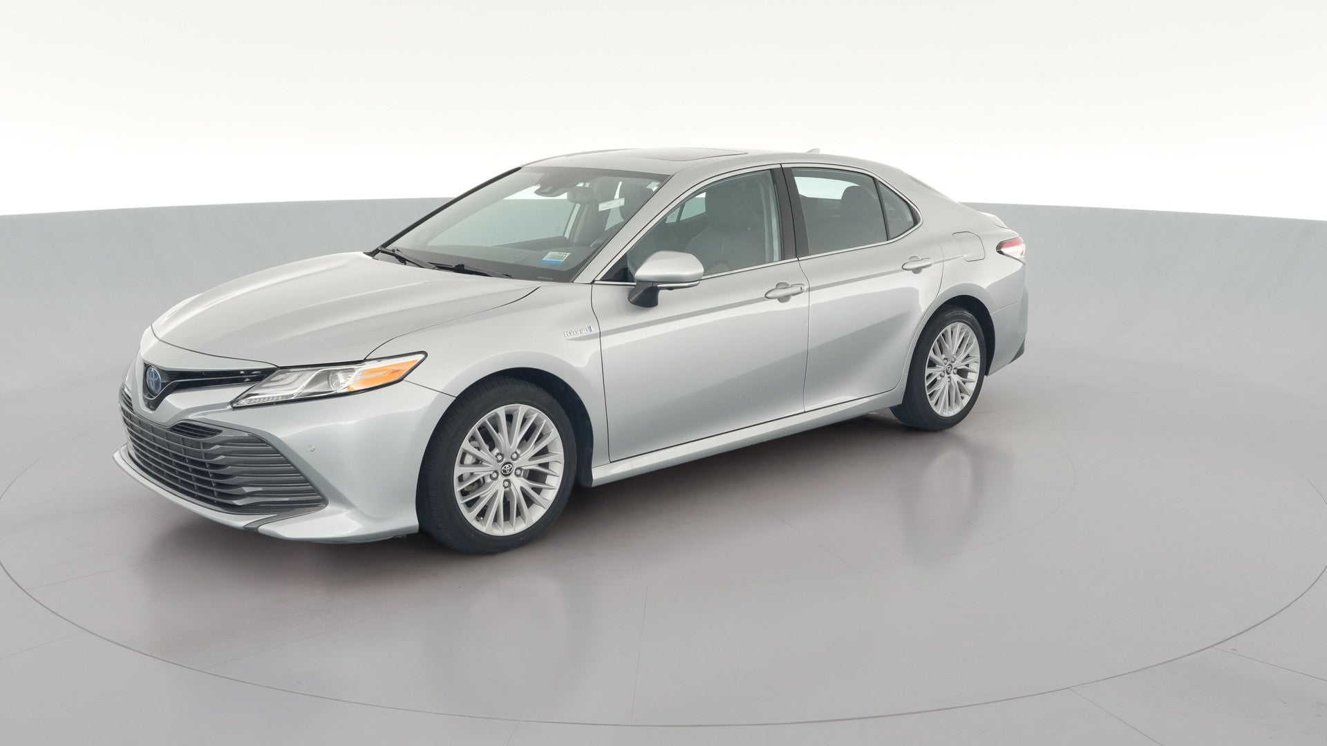 2020 Toyota Camry Hybrid vehicle photo
