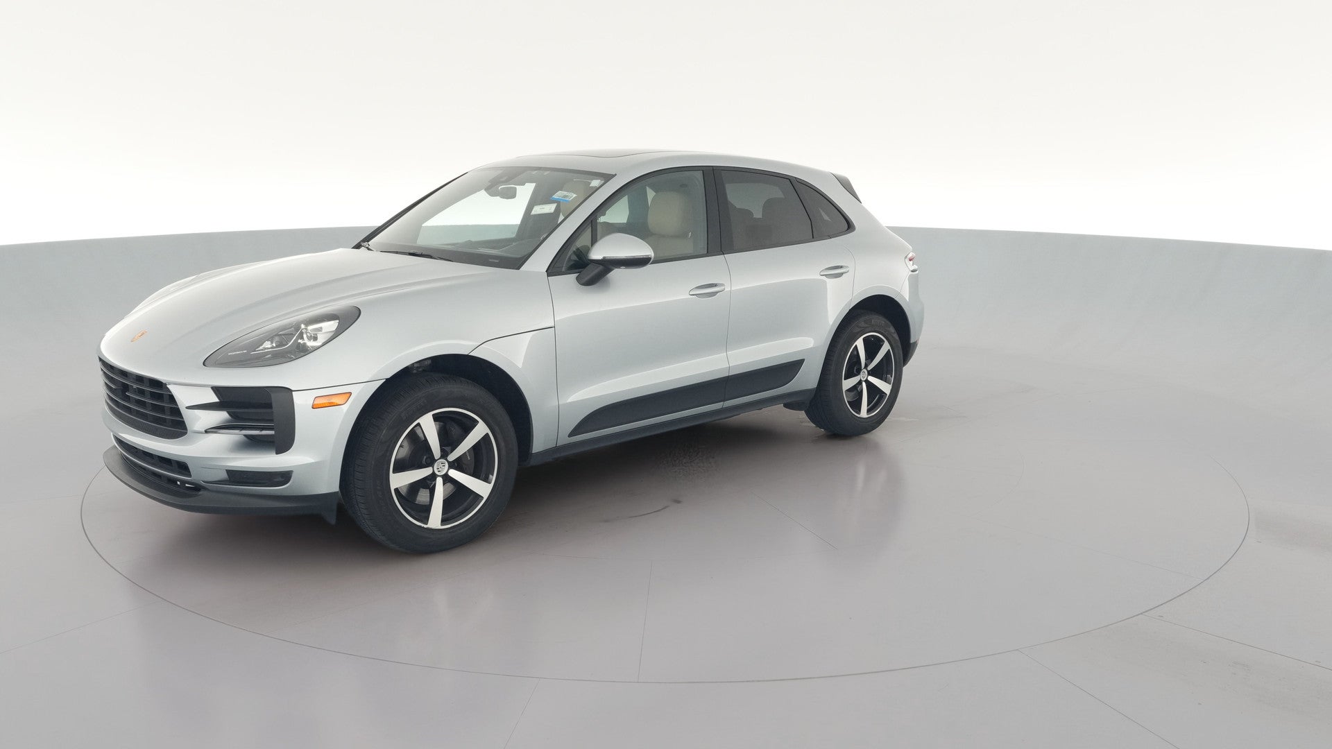 2020 Porsche Macan vehicle photo