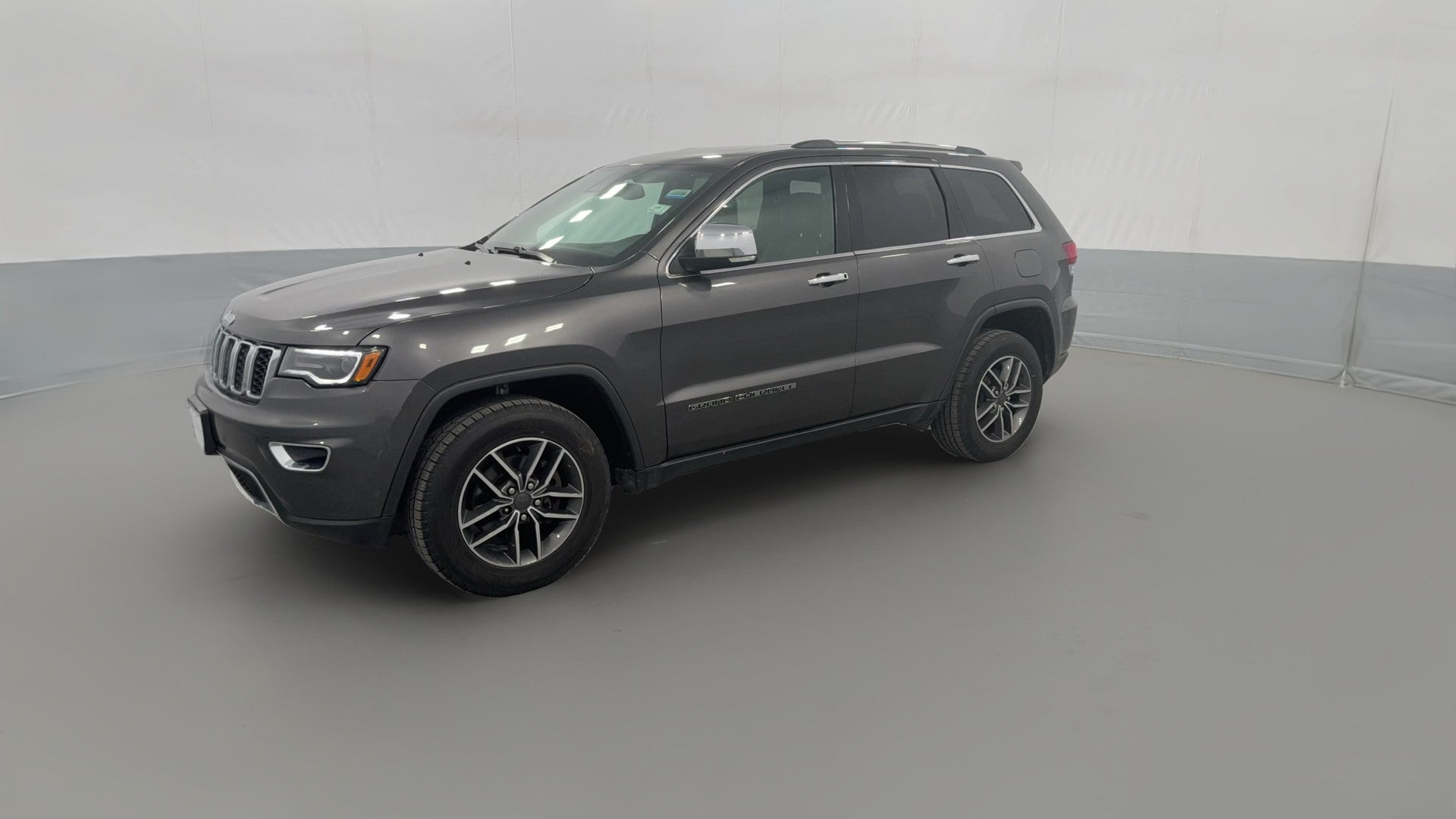 2020 Jeep Grand Cherokee vehicle photo