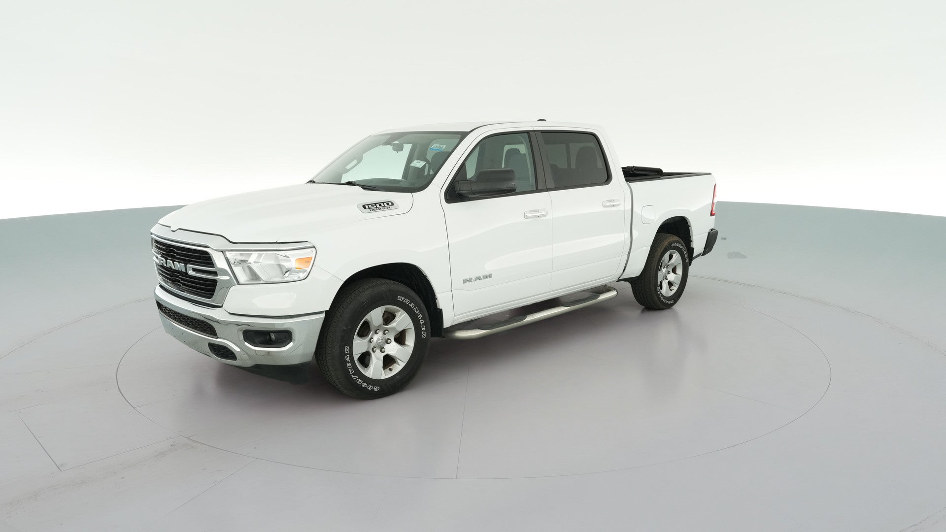2019 Ram 1500 Crew Cab vehicle photo