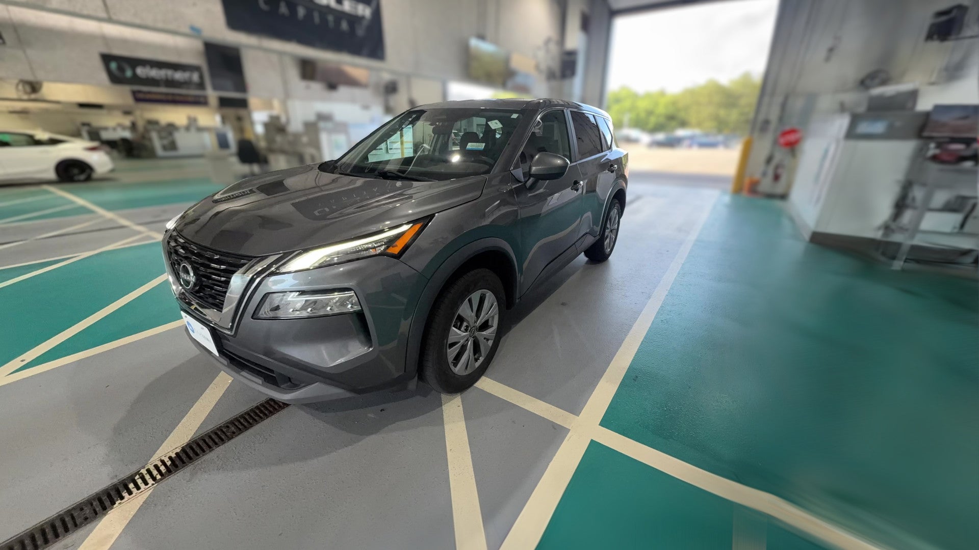 2023 Nissan Rogue vehicle photo