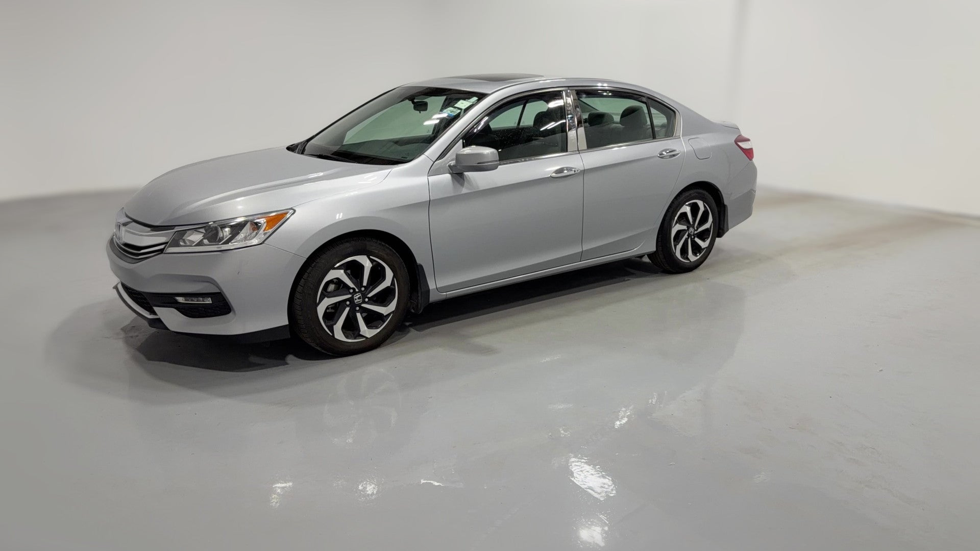 2017 Honda Accord vehicle photo