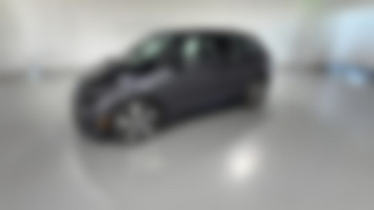 2018 BMW i3 vehicle photo
