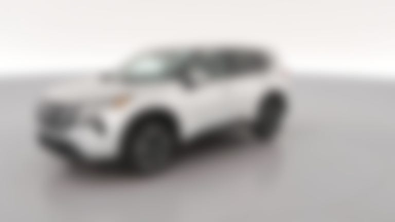 2024 Nissan Rogue vehicle photo