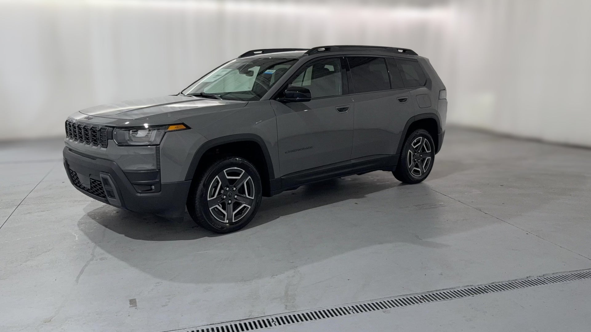 2026 Jeep Cherokee vehicle photo
