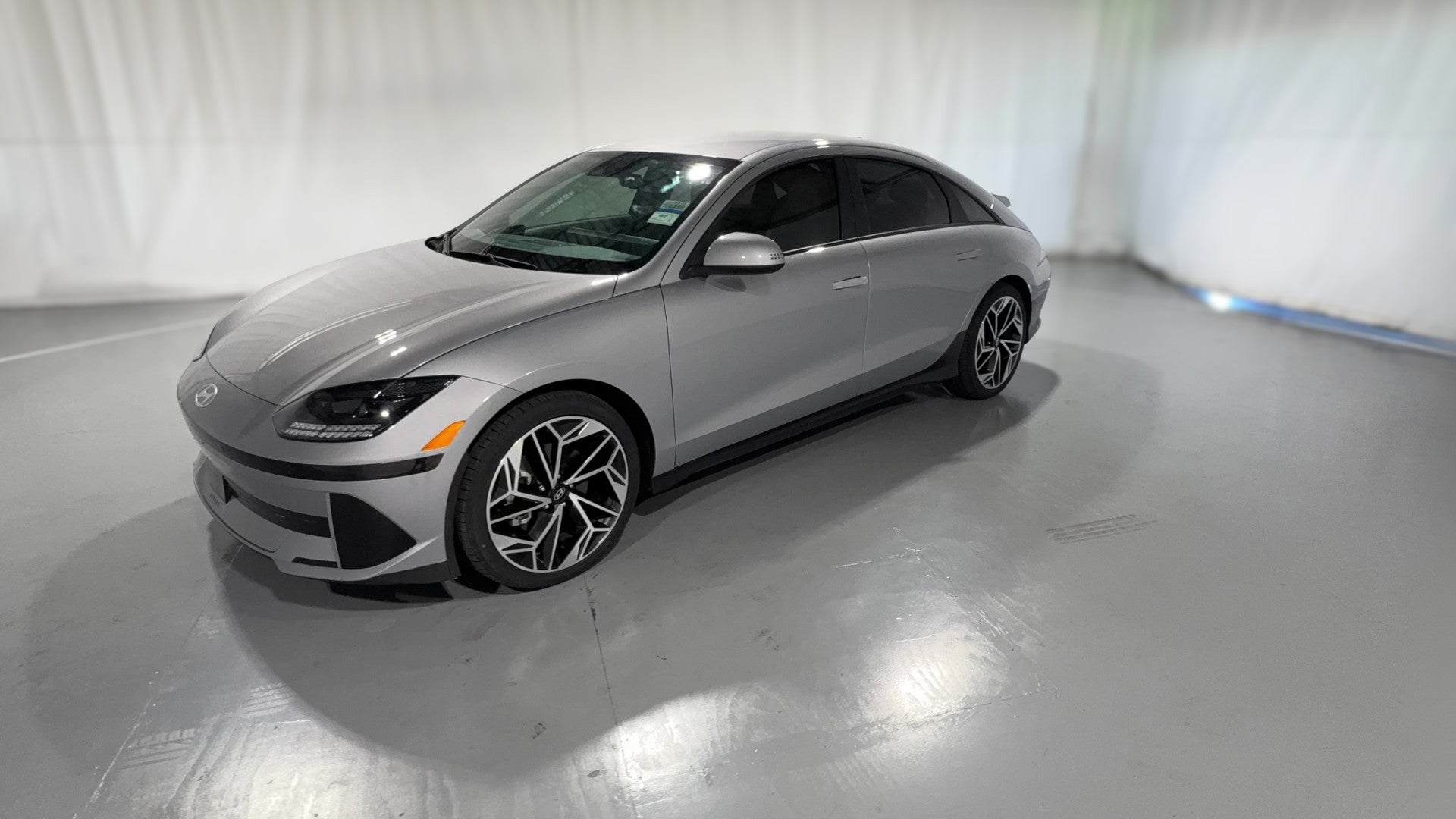 2023 Hyundai IONIQ 6 vehicle photo