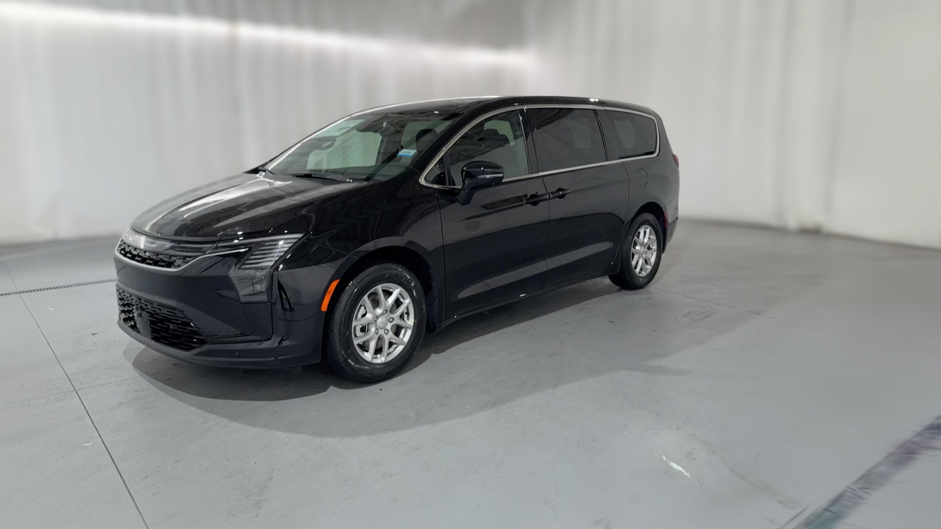 2027 Chrysler Pacifica vehicle photo